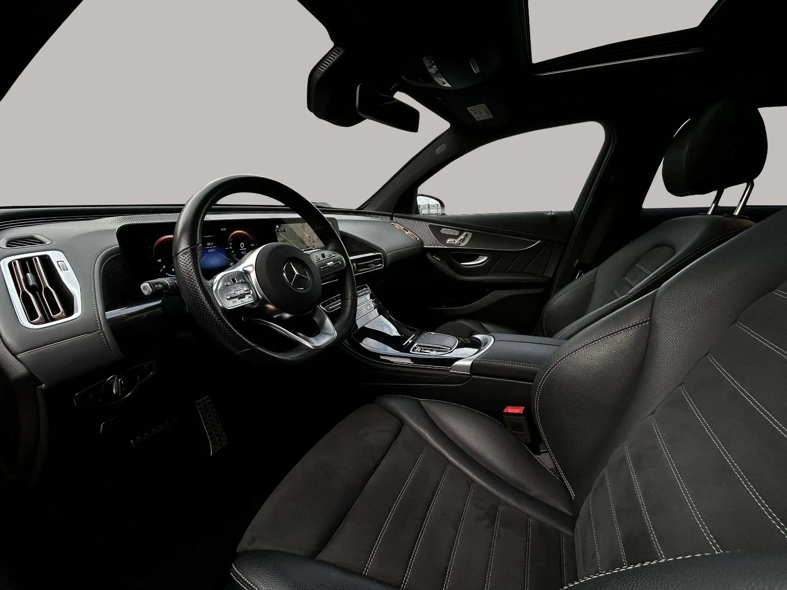Mercedes-Benz-EQC-image-9