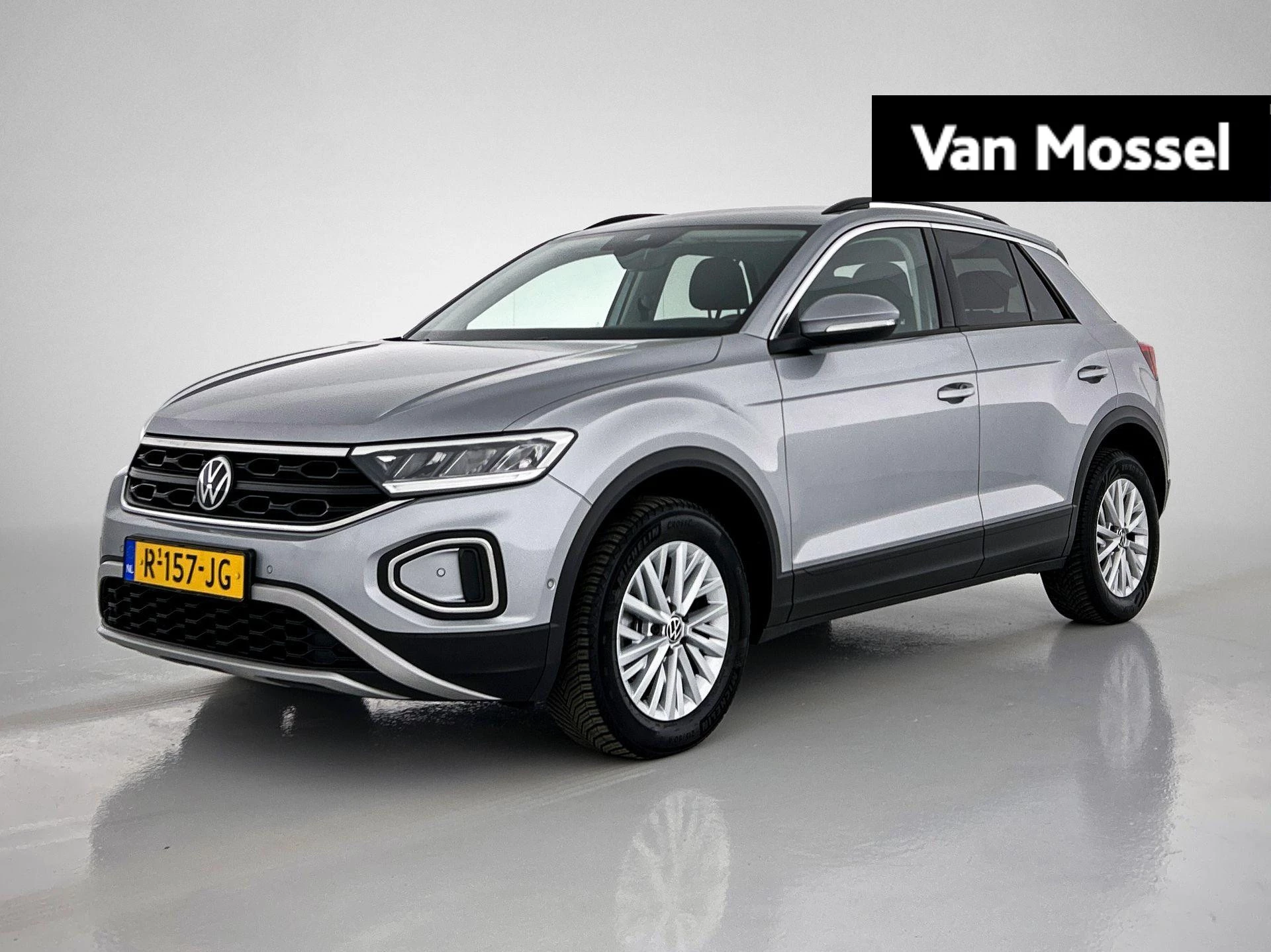 Volkswagen-T-Roc-image-0
