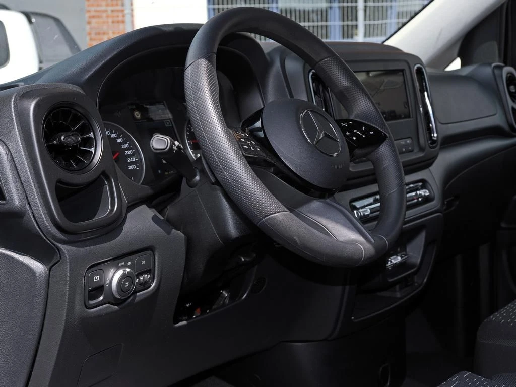 Mercedes-Benz-Vito 116-image-7