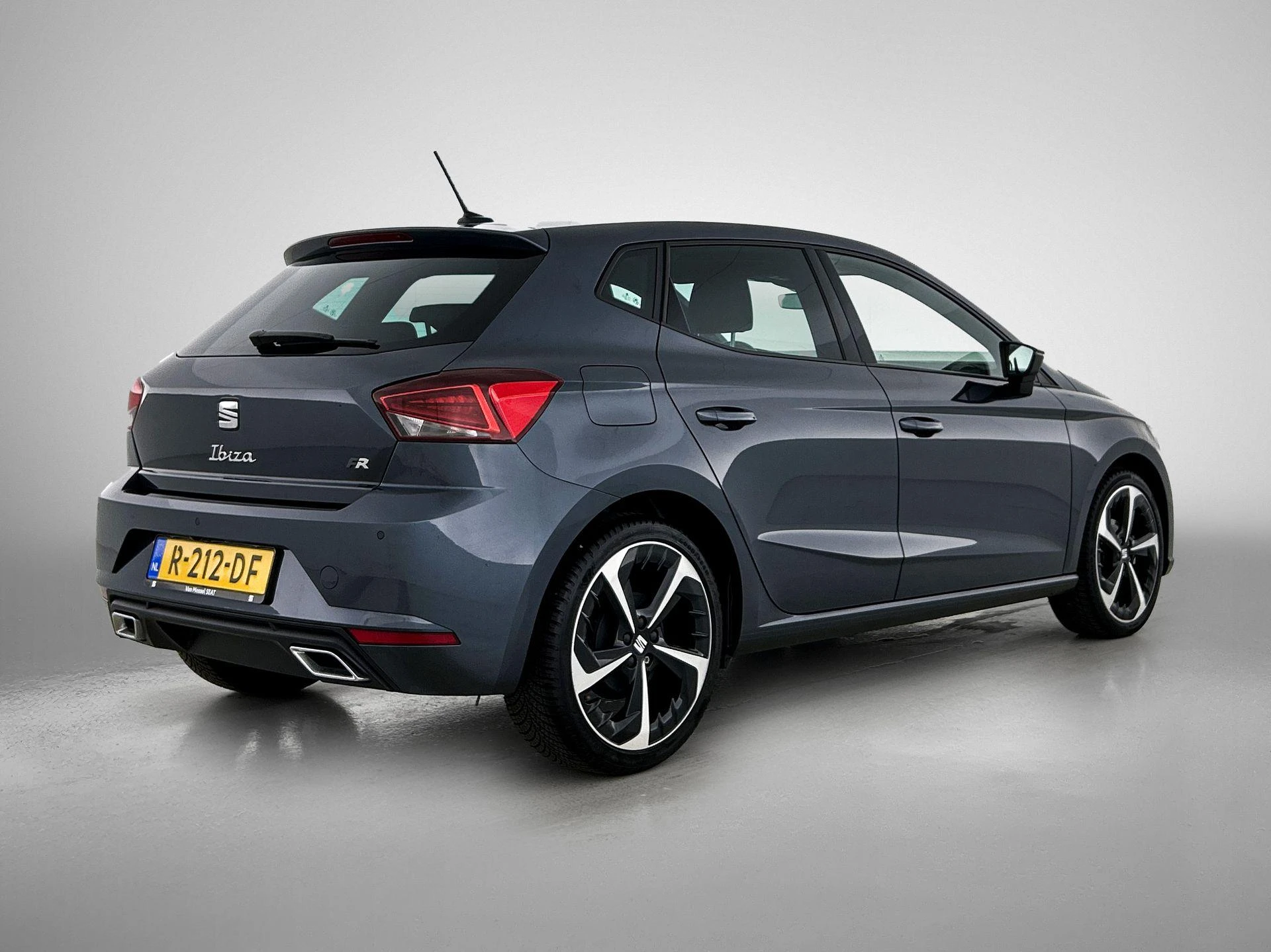 SEAT-Ibiza-image-3
