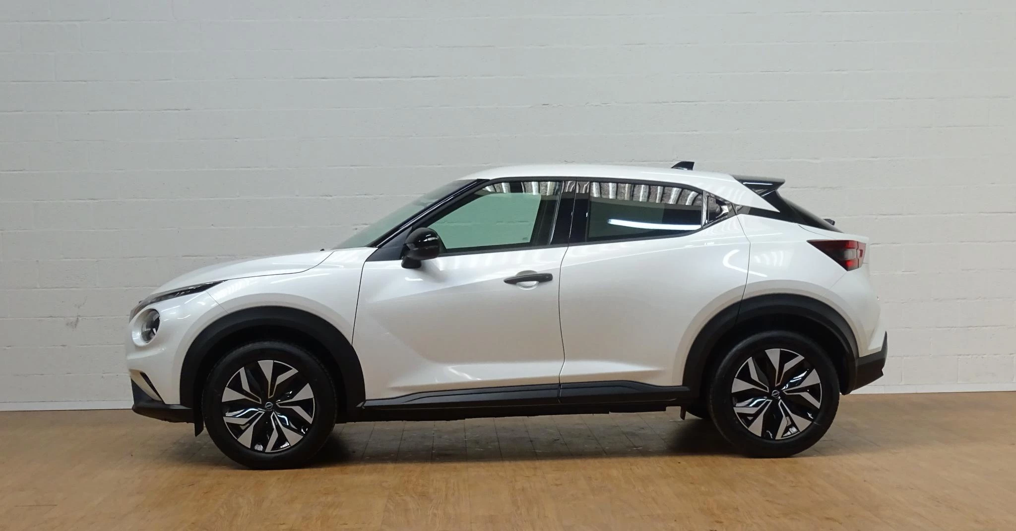 Nissan Juke 1.0 DIG-T Acenta automaat