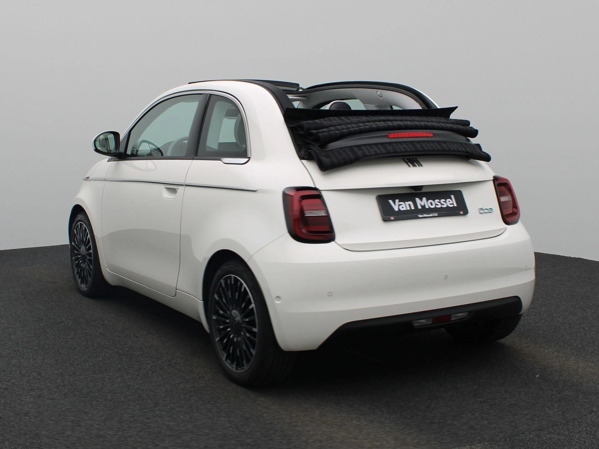 Fiat-500C-image-1