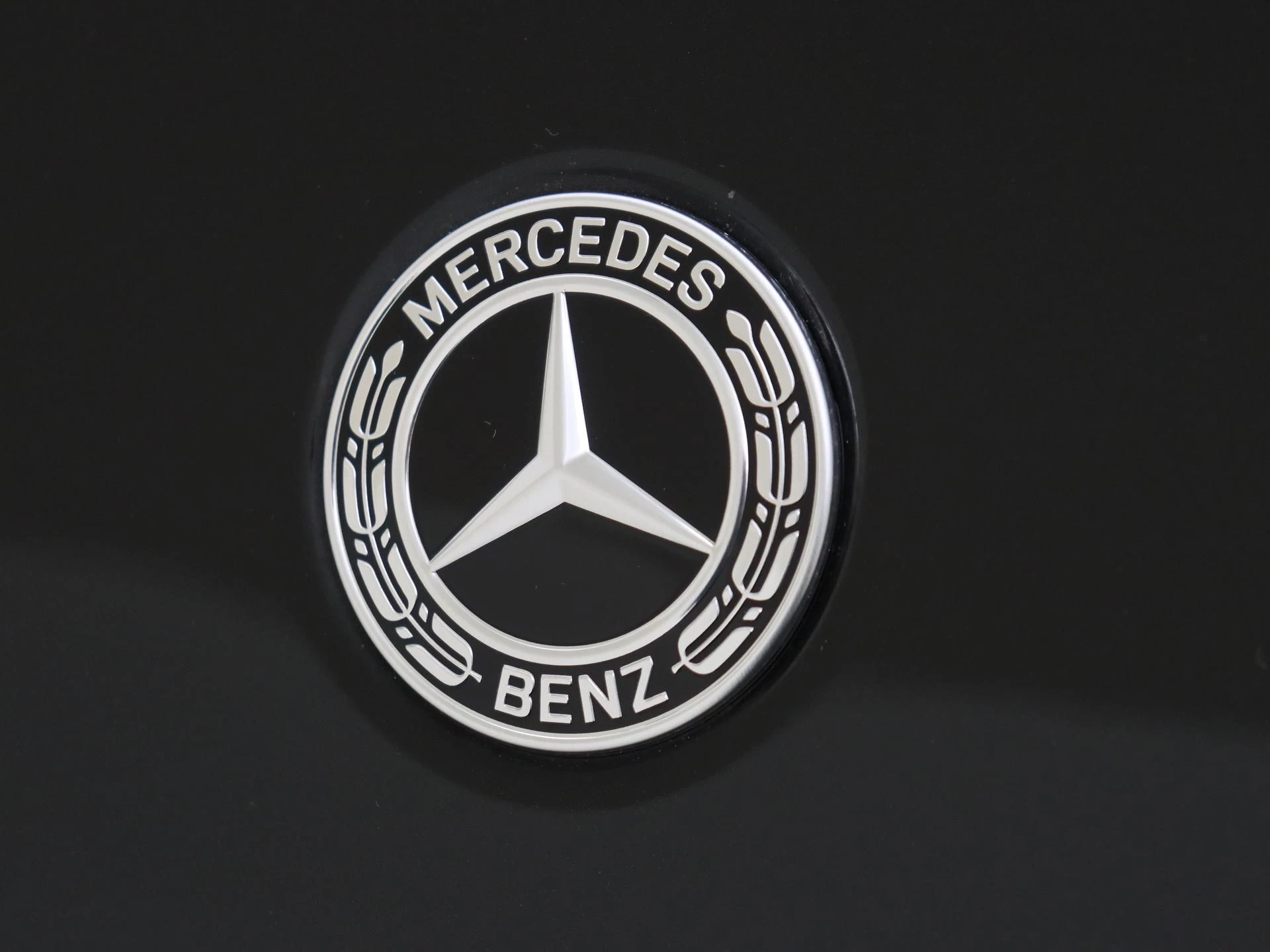 Mercedes-Benz-GLA-image-33