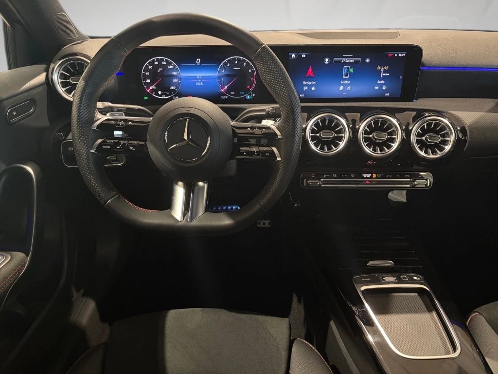 Mercedes-Benz-A-Klasse 200-image-10
