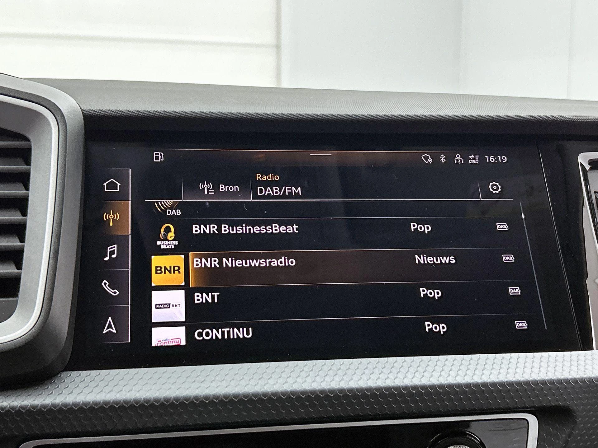 Audi-A1 Sportback-image-18