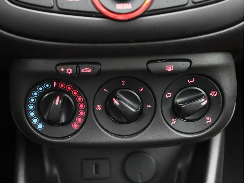 Opel-Corsa-image-10