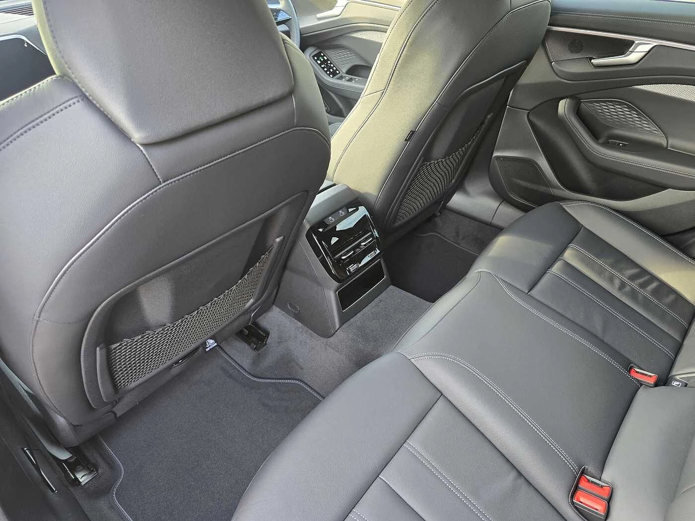Audi-A6-image-46