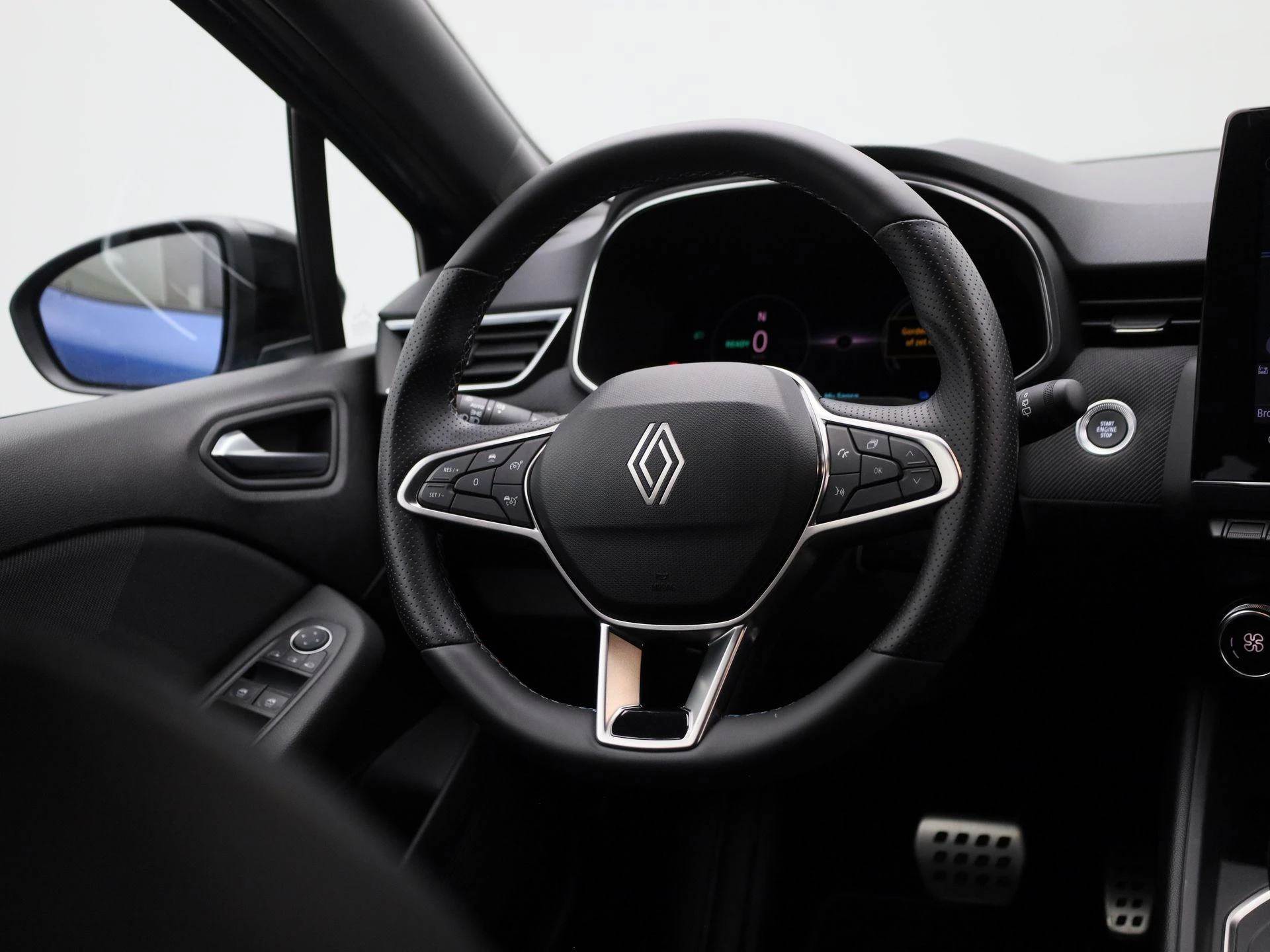 Renault-Clio-image-8