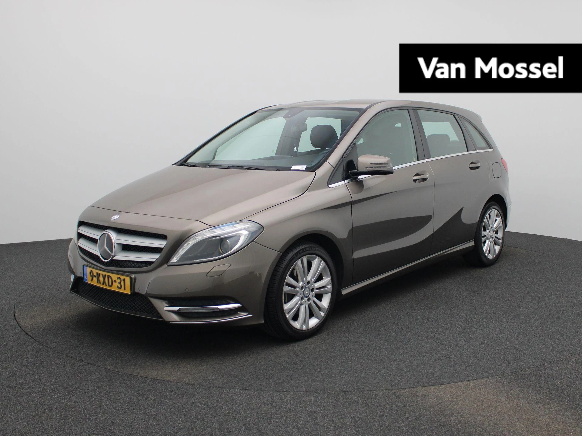 Mercedes-Benz-B-Klasse-image-0