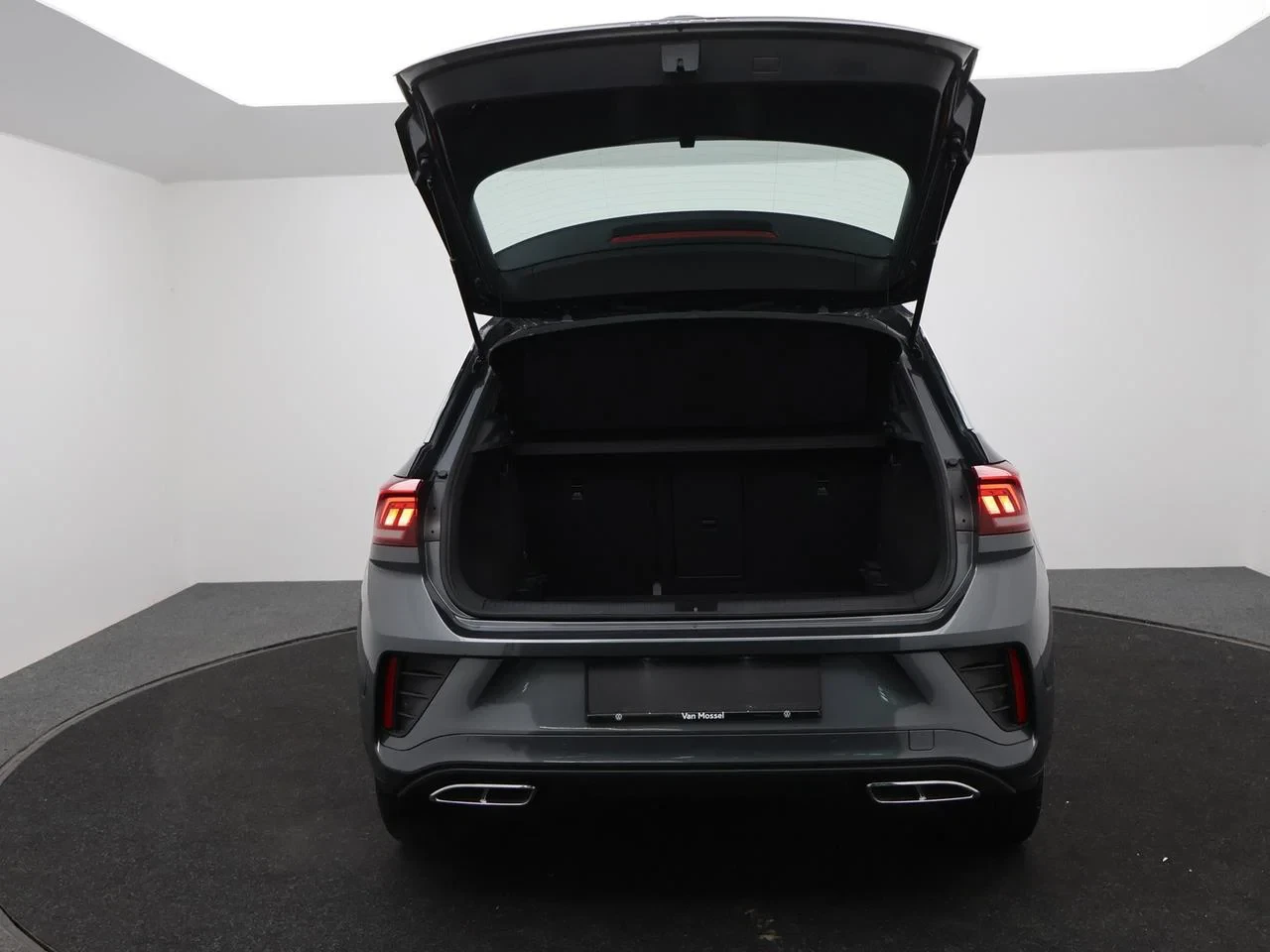Volkswagen-T-Roc-image-25