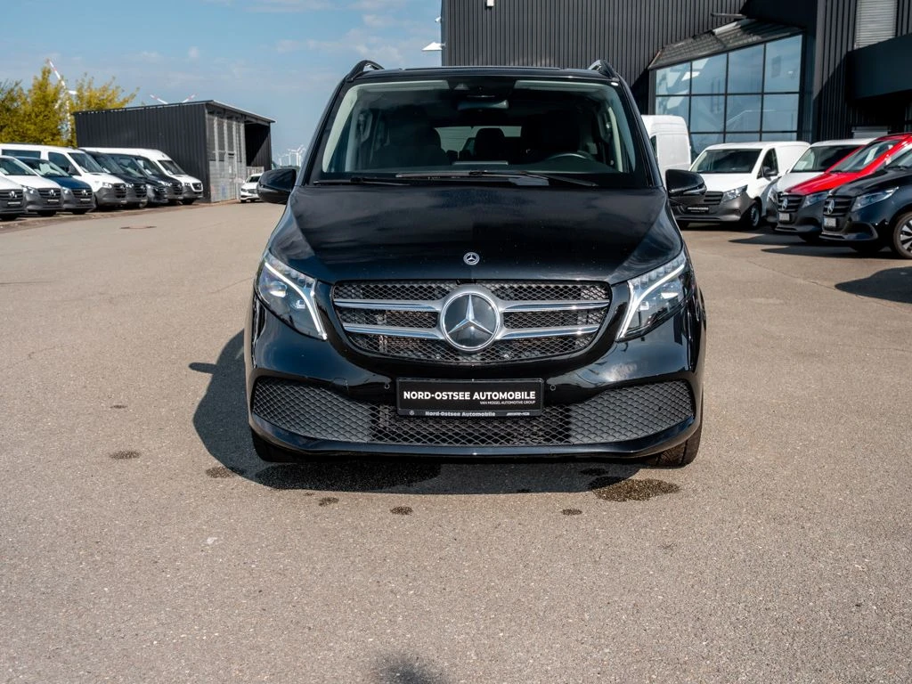 Mercedes-Benz-V-Klasse 300-image-2