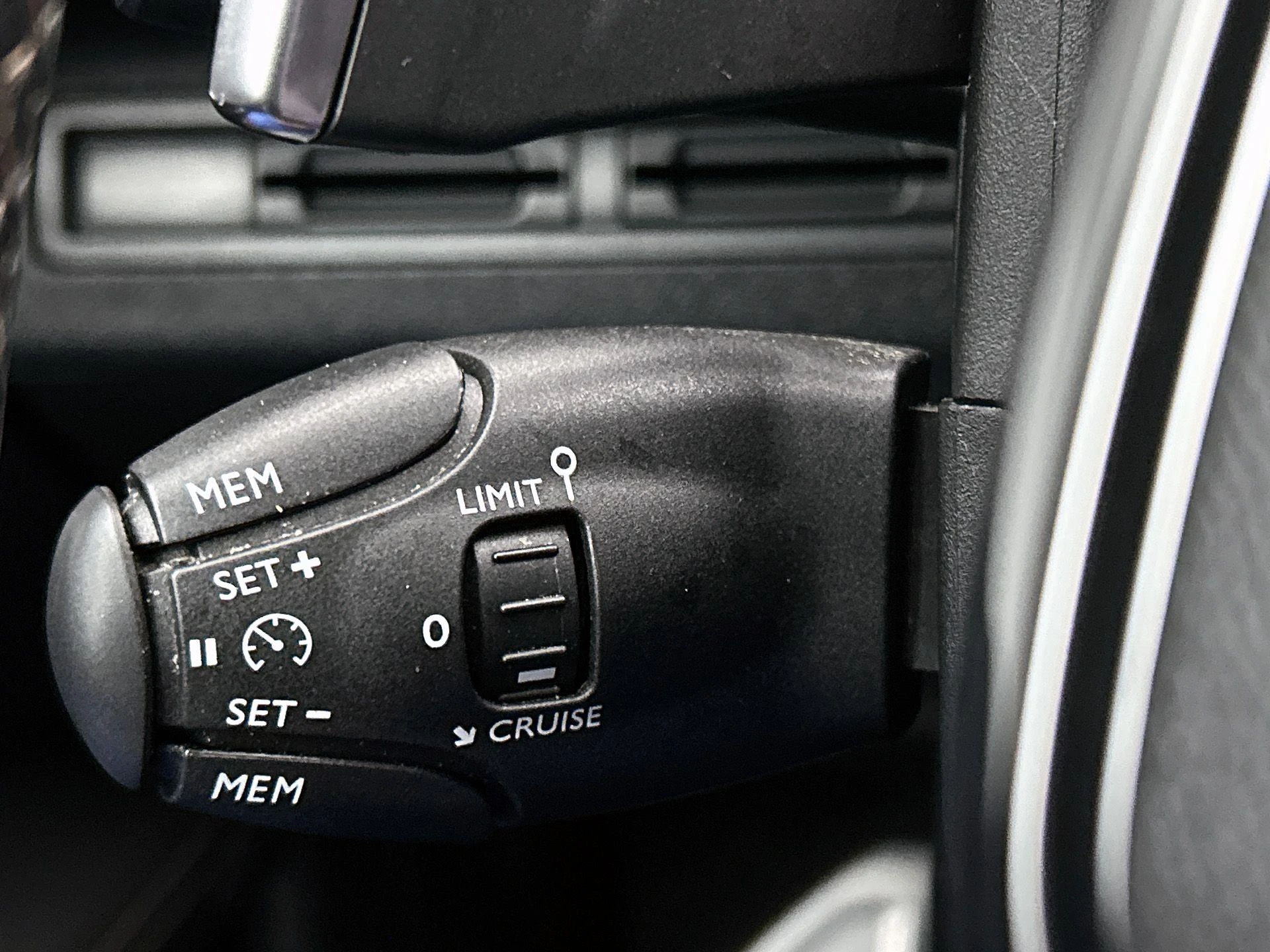 Peugeot-3008-image-5