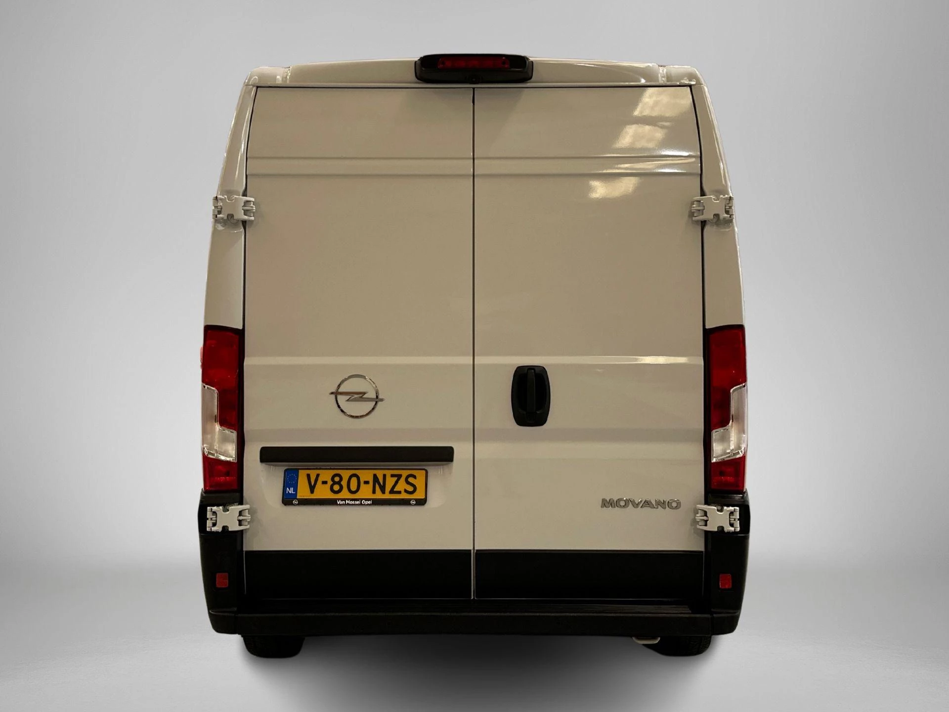 Opel-Movano-image-2