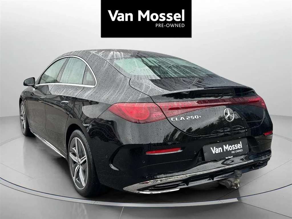 Mercedes-Benz-CLA-image-6
