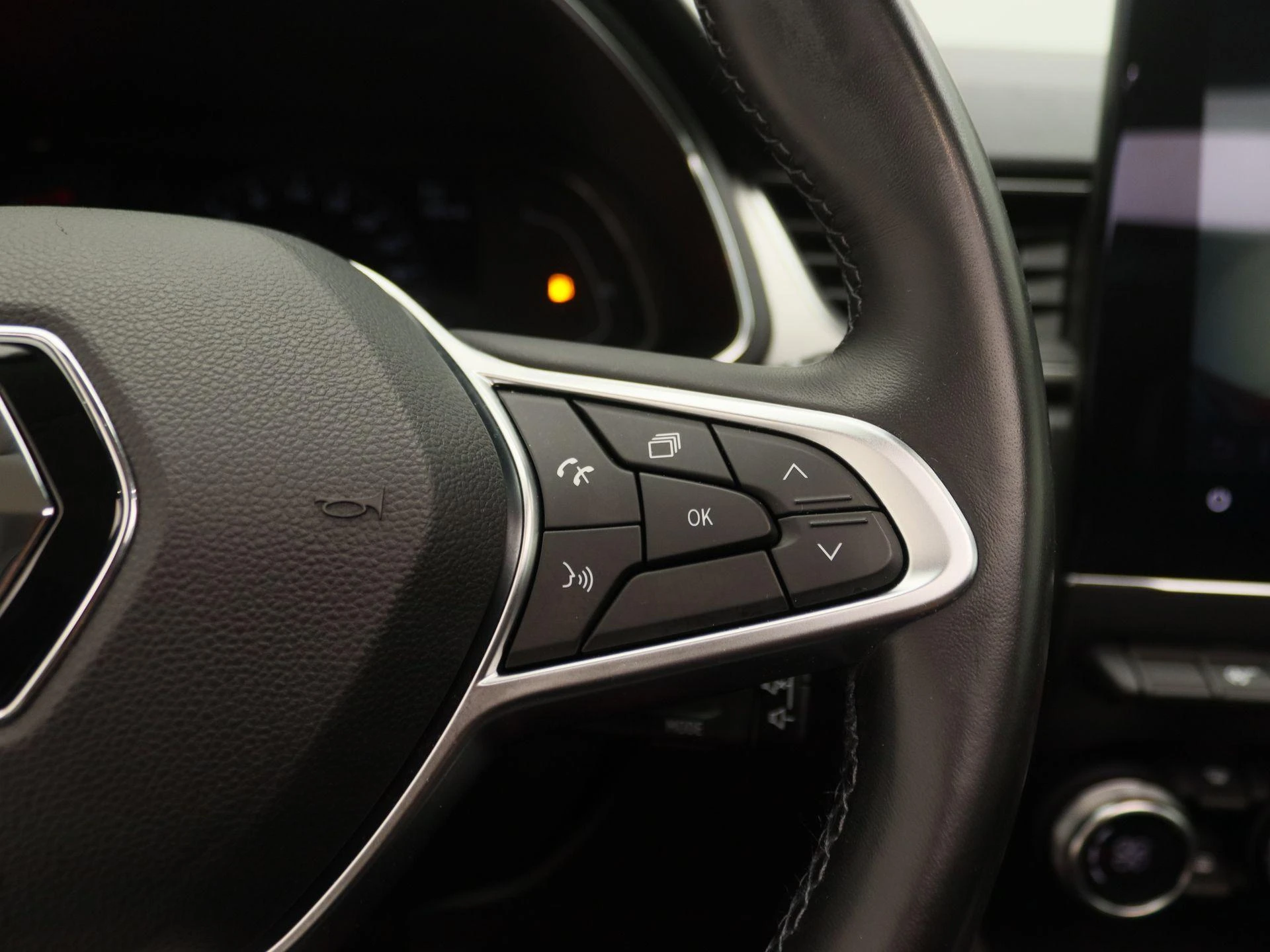 Renault-Captur-image-18