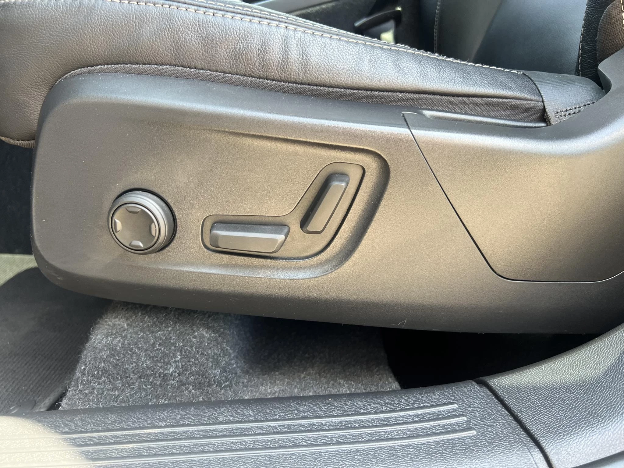 Volvo-XC40-image-32