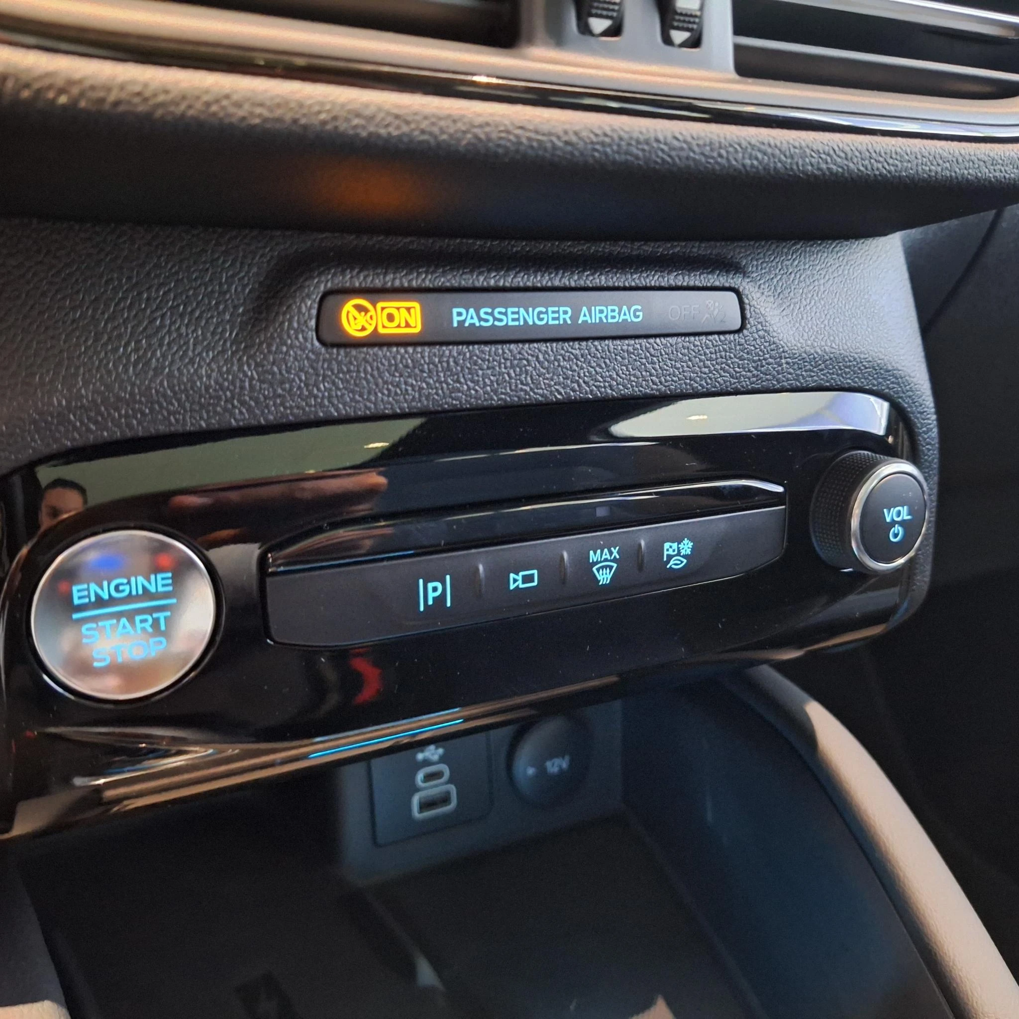 Ford-Kuga-image-27