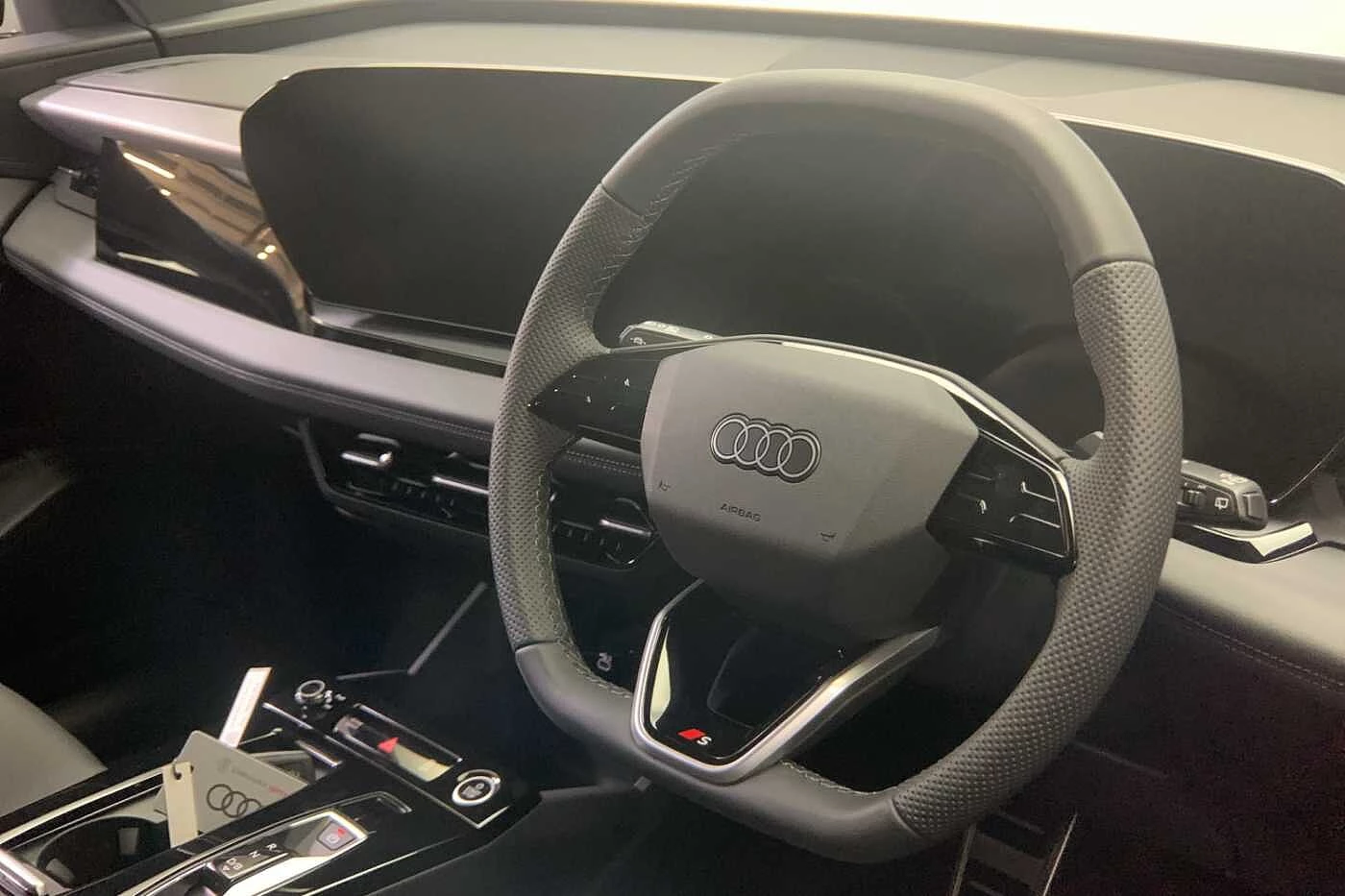 Audi-Q6 e-tron-image-5