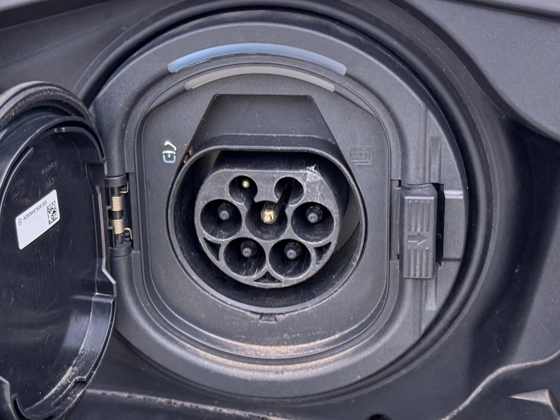 Mercedes-Benz-E-Klasse-image-30