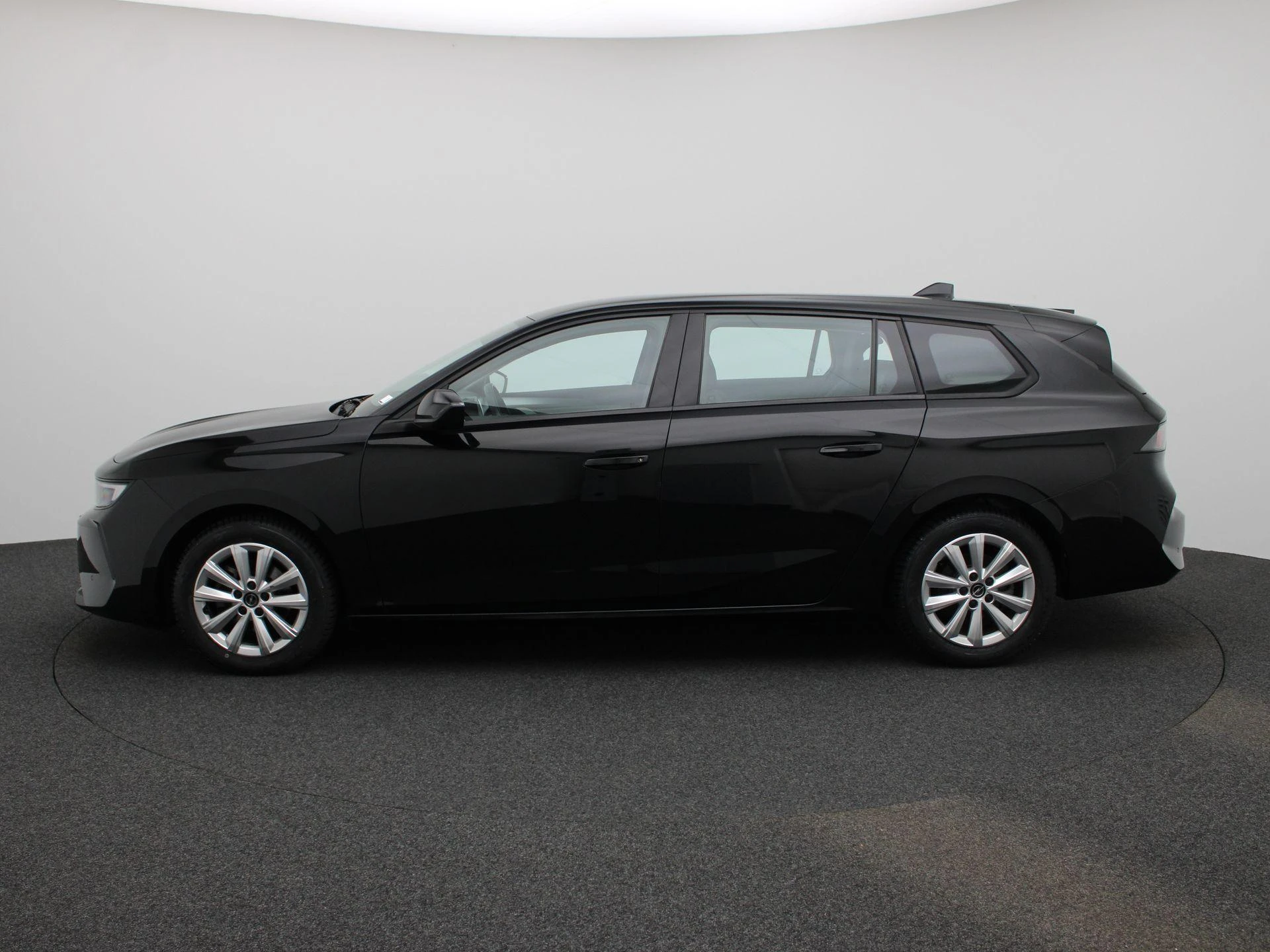 Opel-Astra-image-3