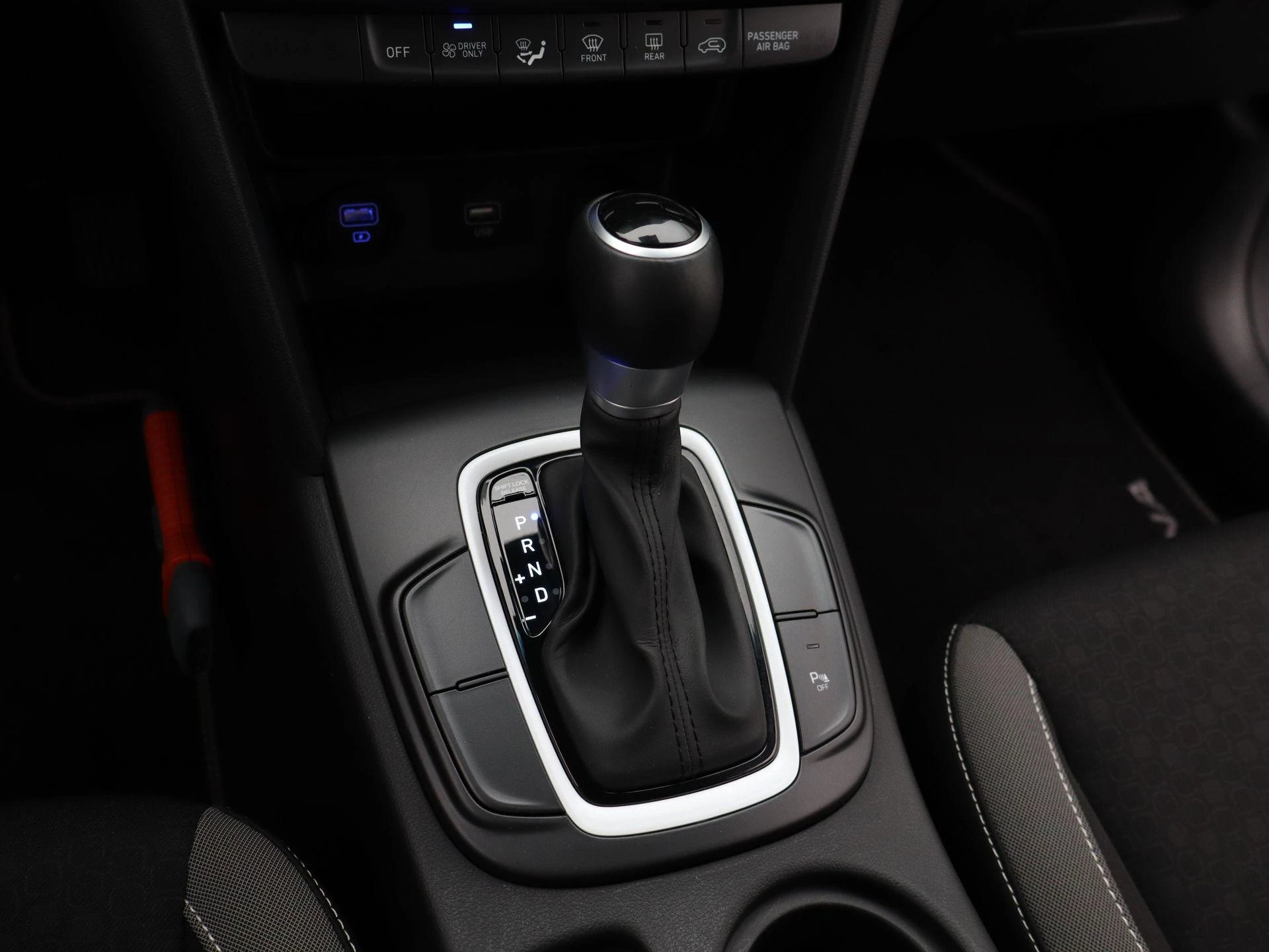 Hyundai-Kona-image-17