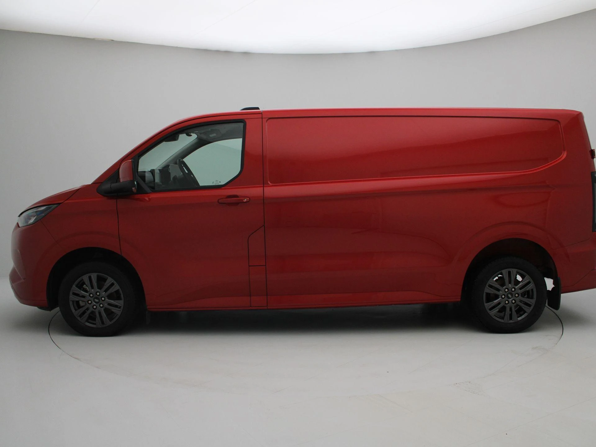 Ford-Transit Custom-image-3