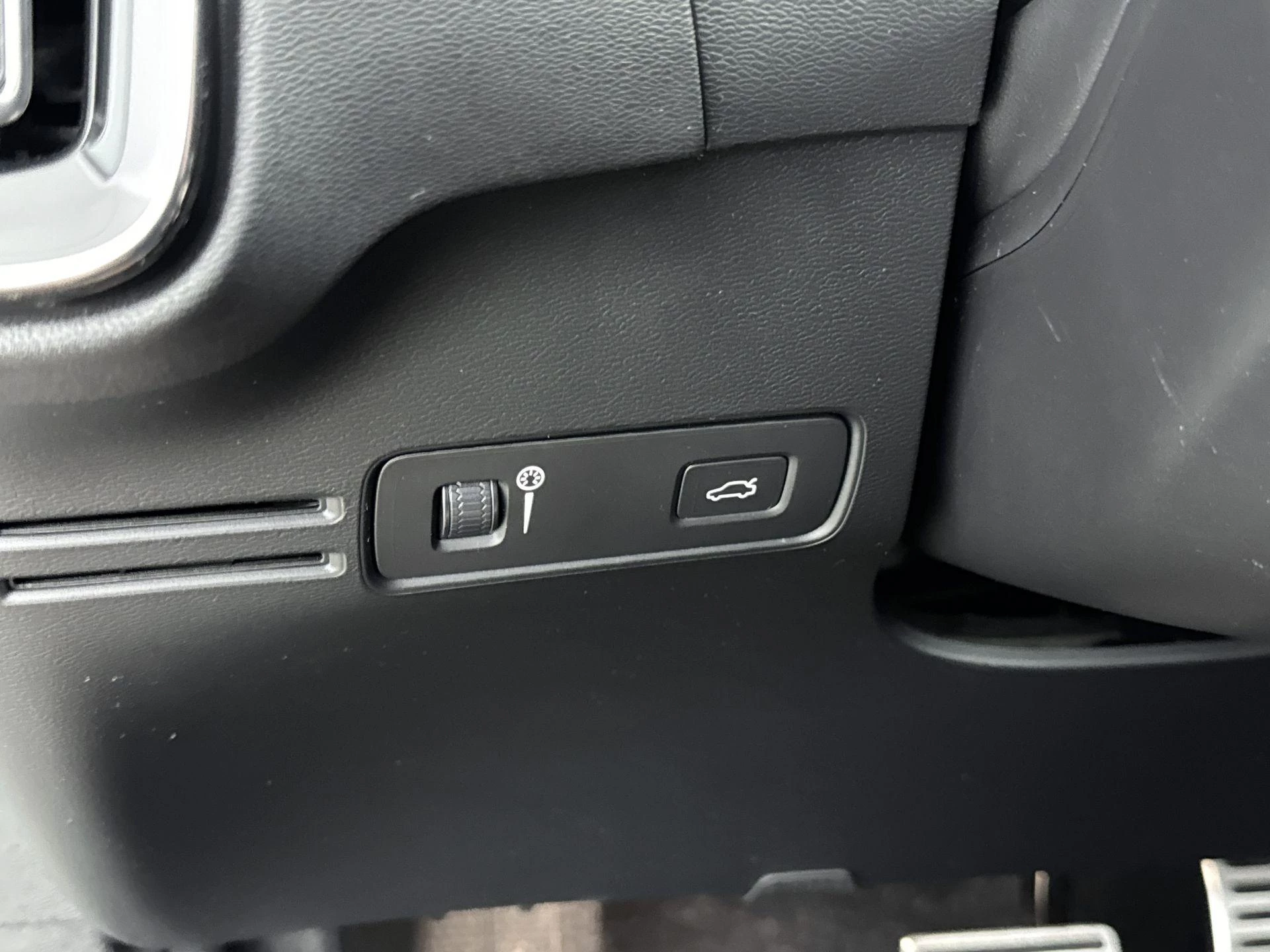 Volvo-XC40-image-22