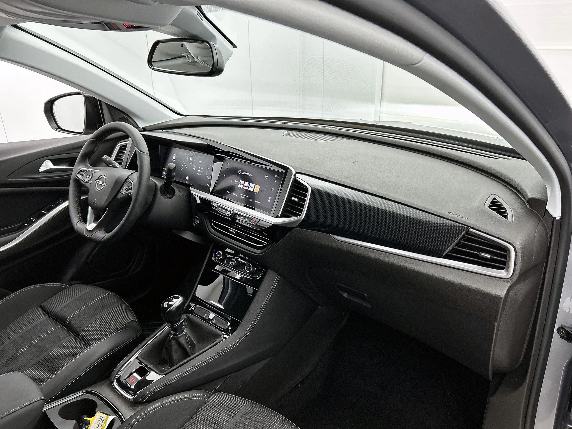 Opel-Grandland-image-17