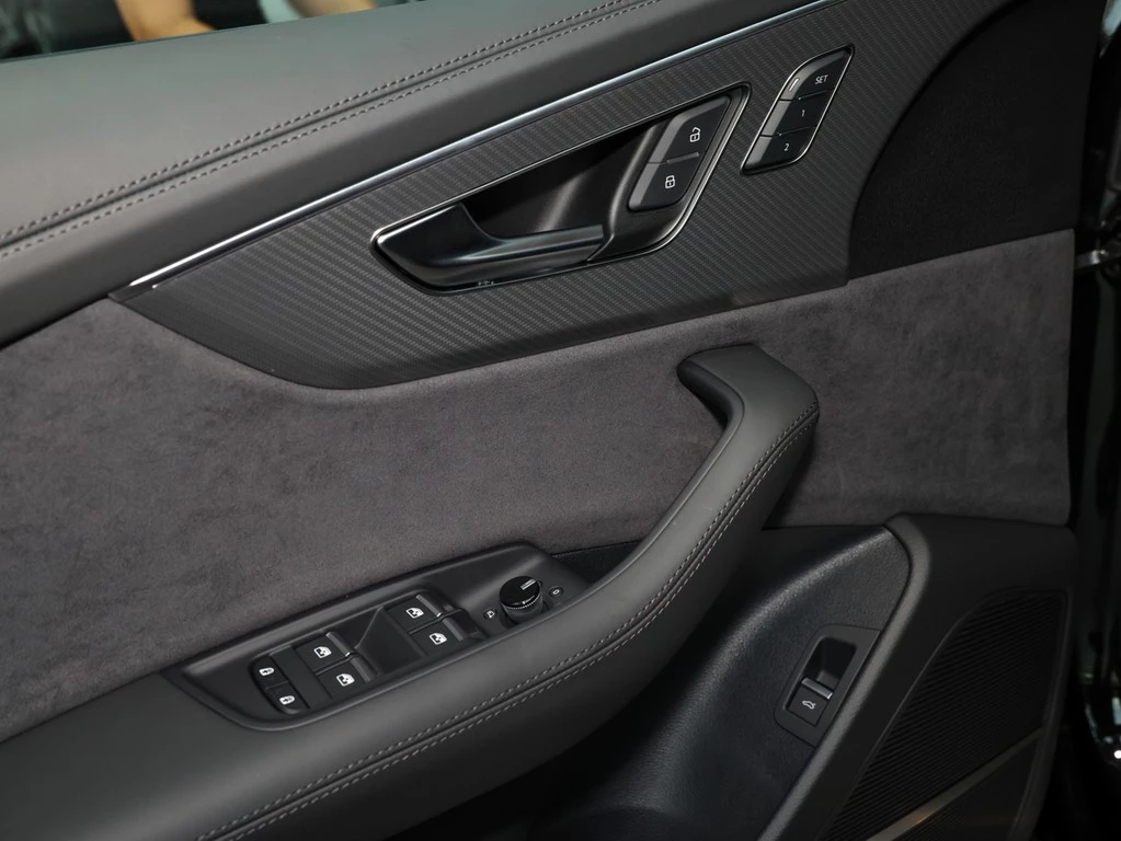 Audi-RSQ8-image-6