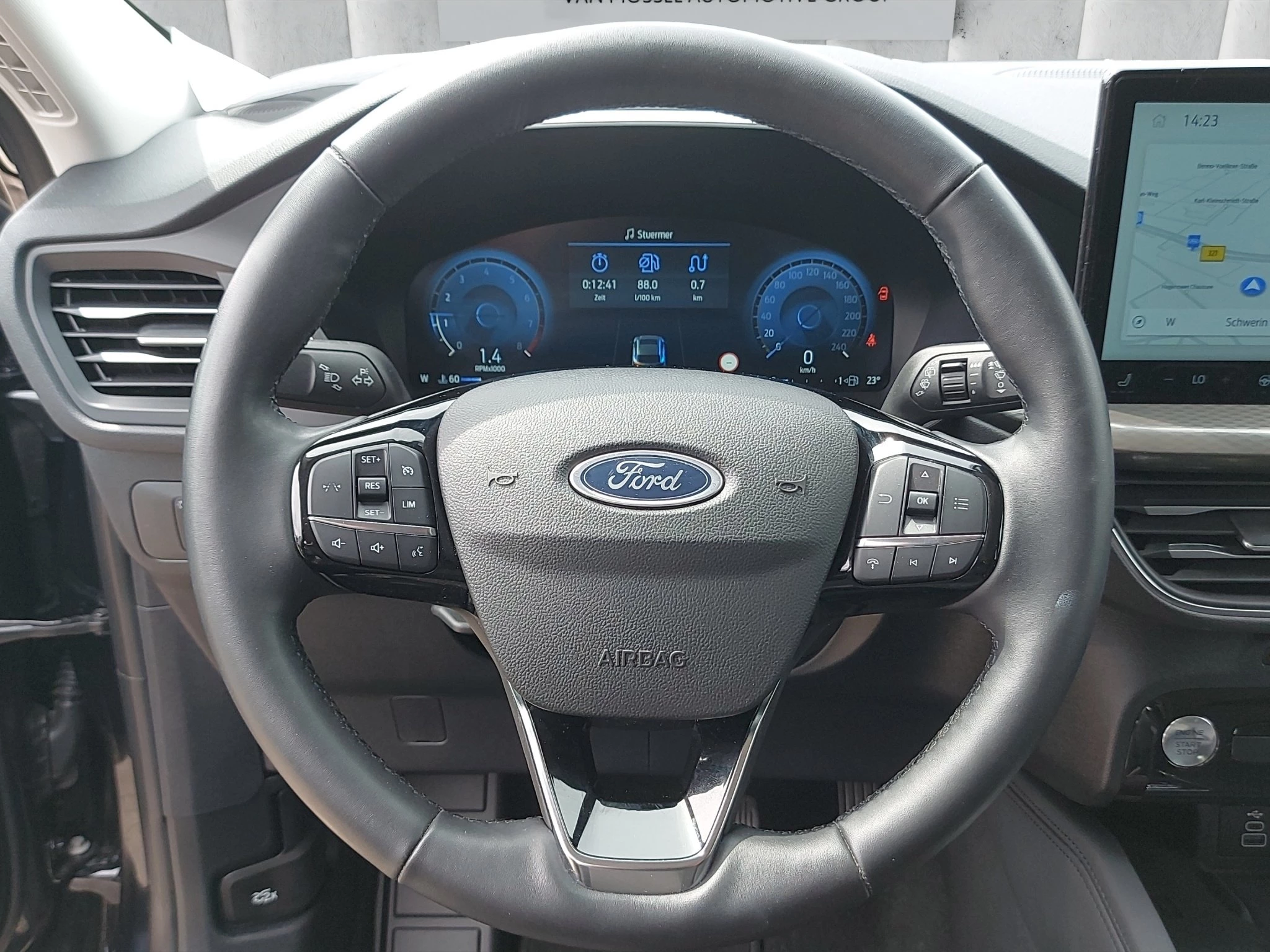 Ford Kuga Titanium WINT.PKT*TECH.PKT*GJR*LED*RFK*AHKV