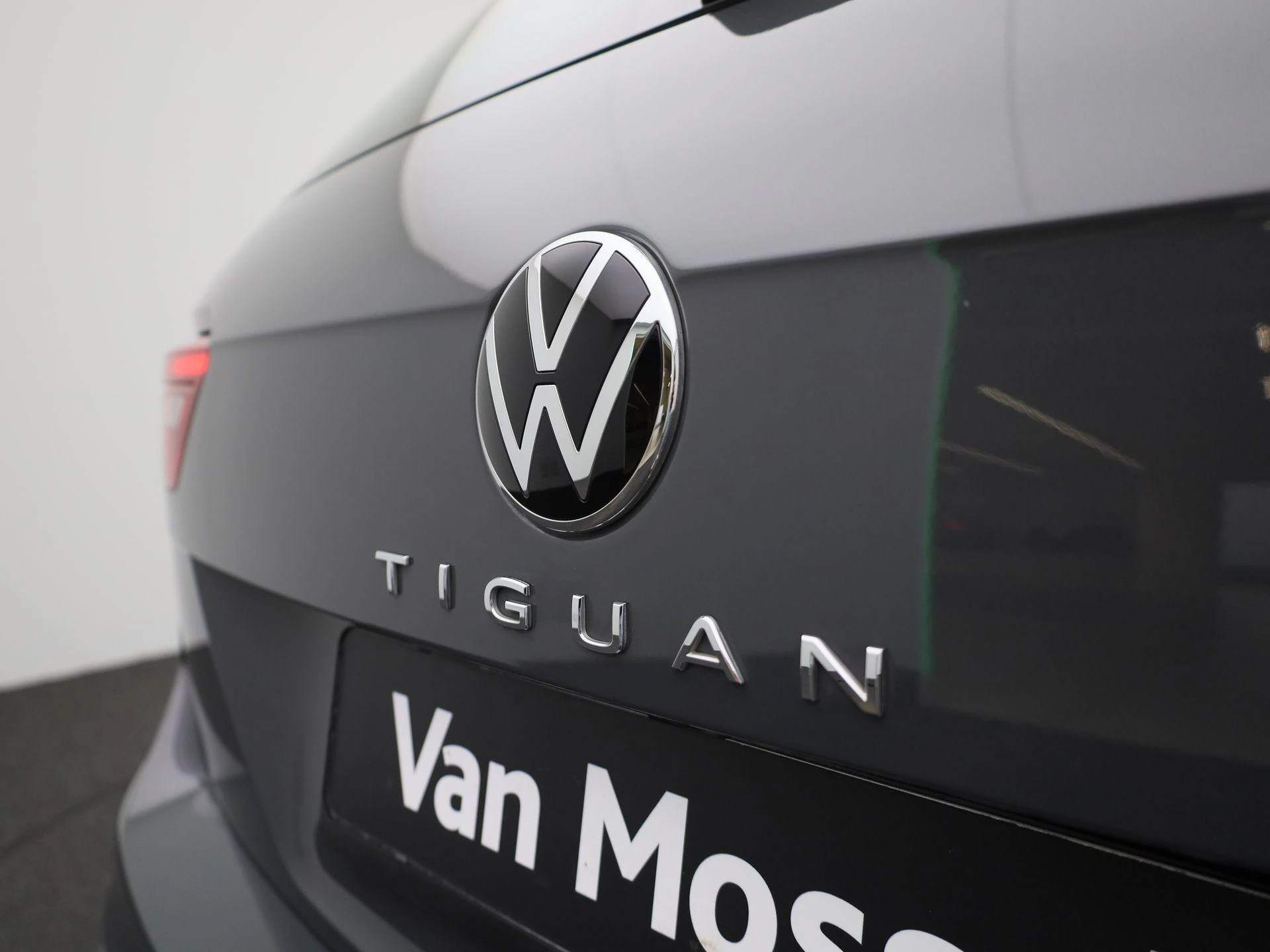 Volkswagen-Tiguan-image-29