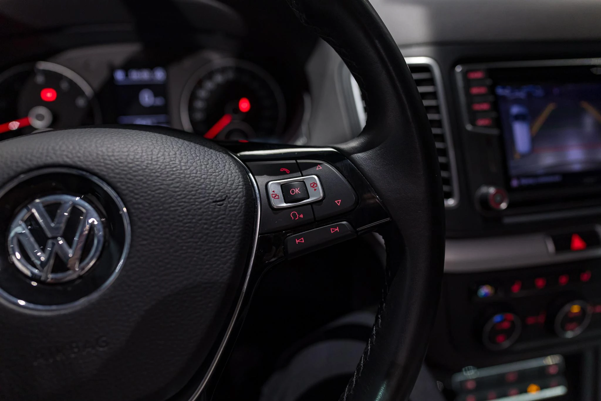 Volkswagen-Sharan-image-26