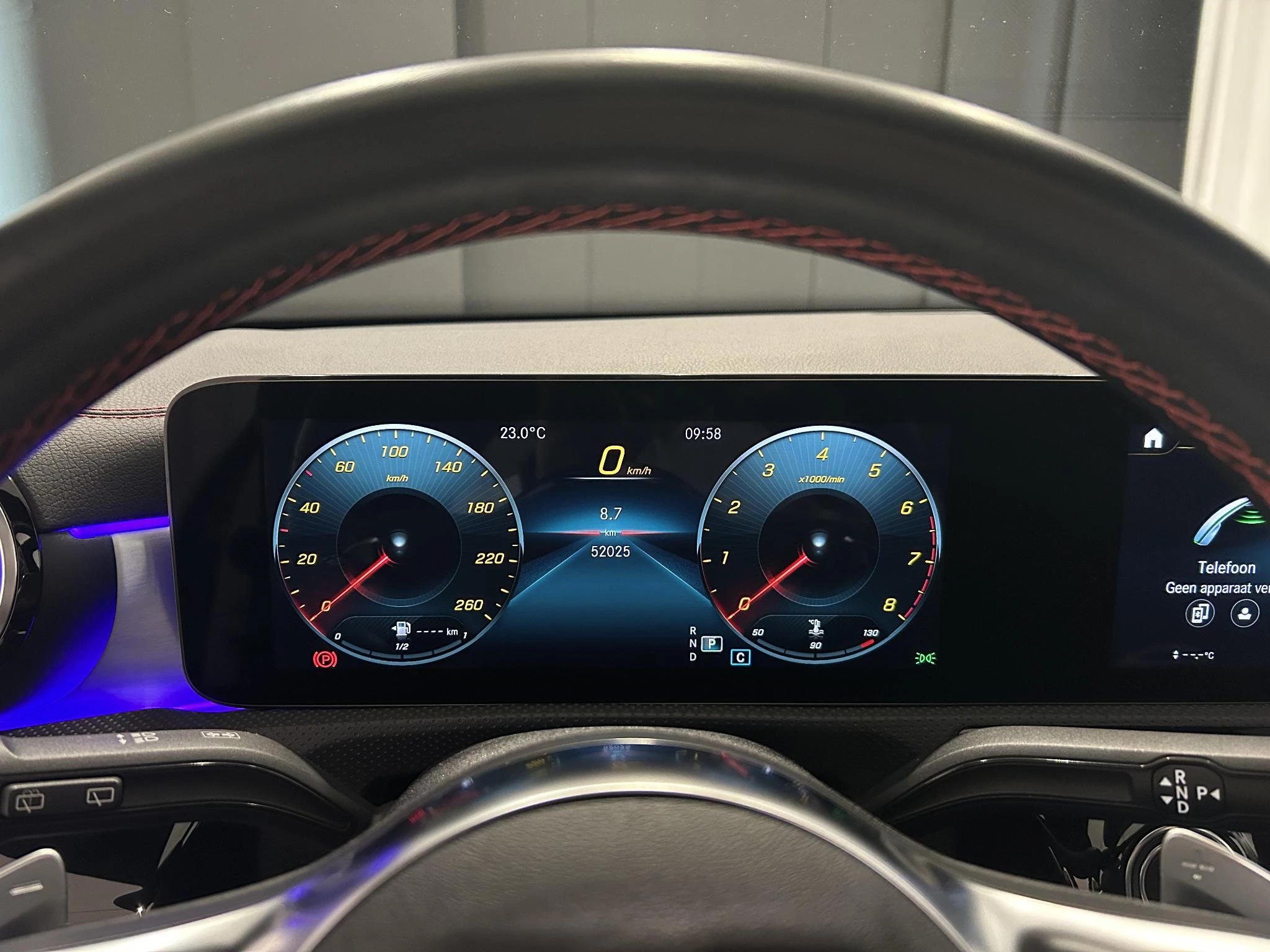 Mercedes-Benz CLA 250 AMG Line Shooting Brake + 224 PK + PANO DAK + MULTIBEAM LED + CAMERA +