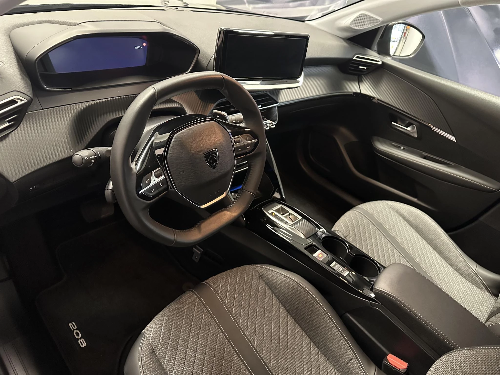 Peugeot-208-image-8