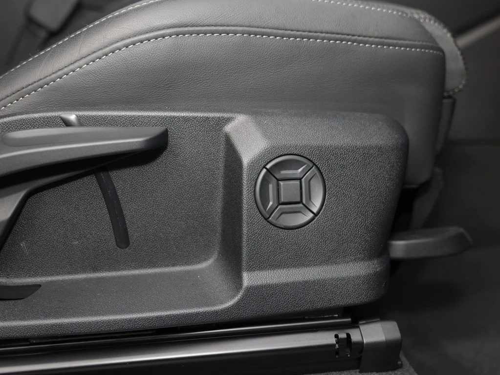 Audi-Q3-image-10