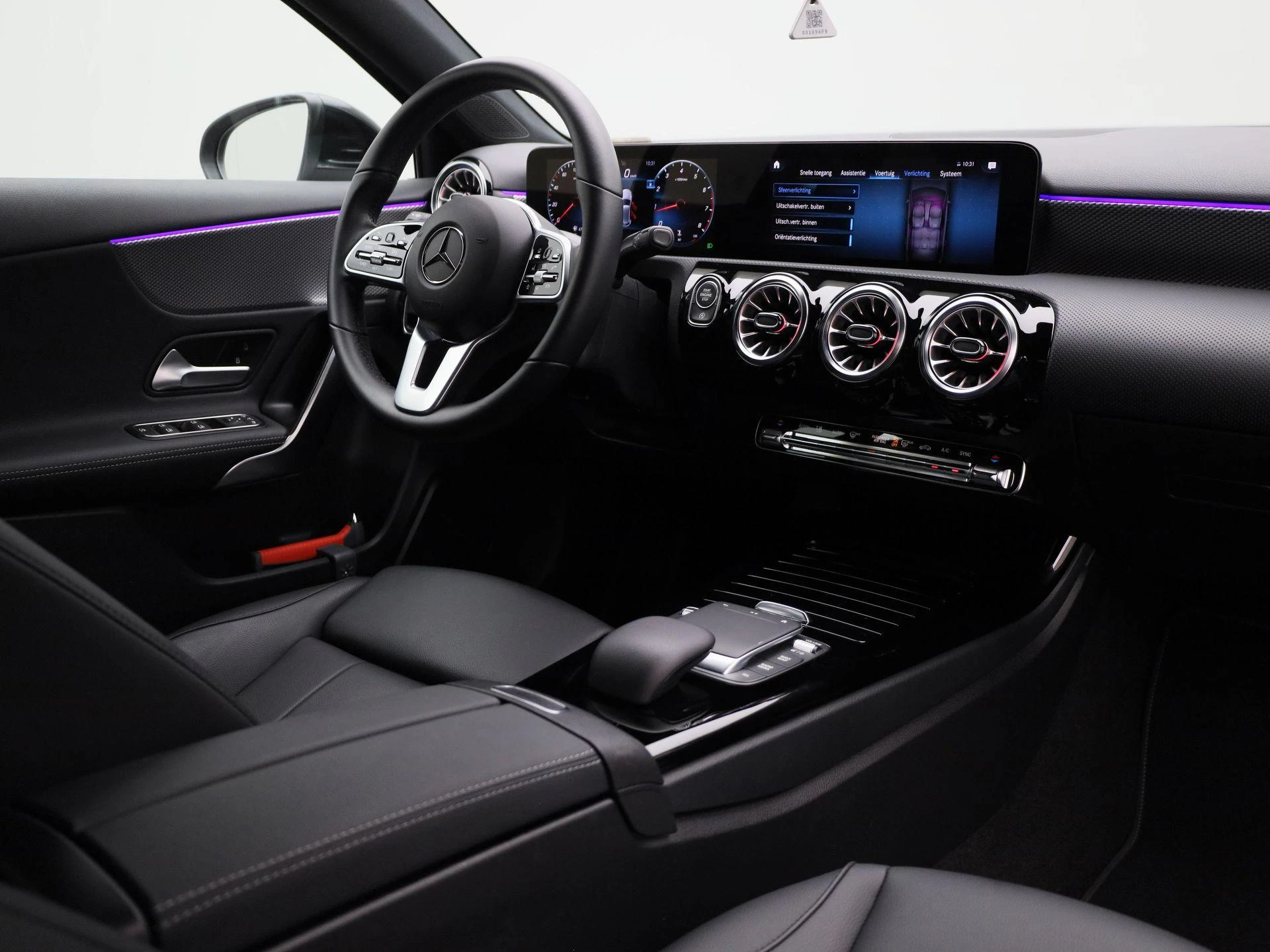 Mercedes-Benz-A-Klasse-image-41