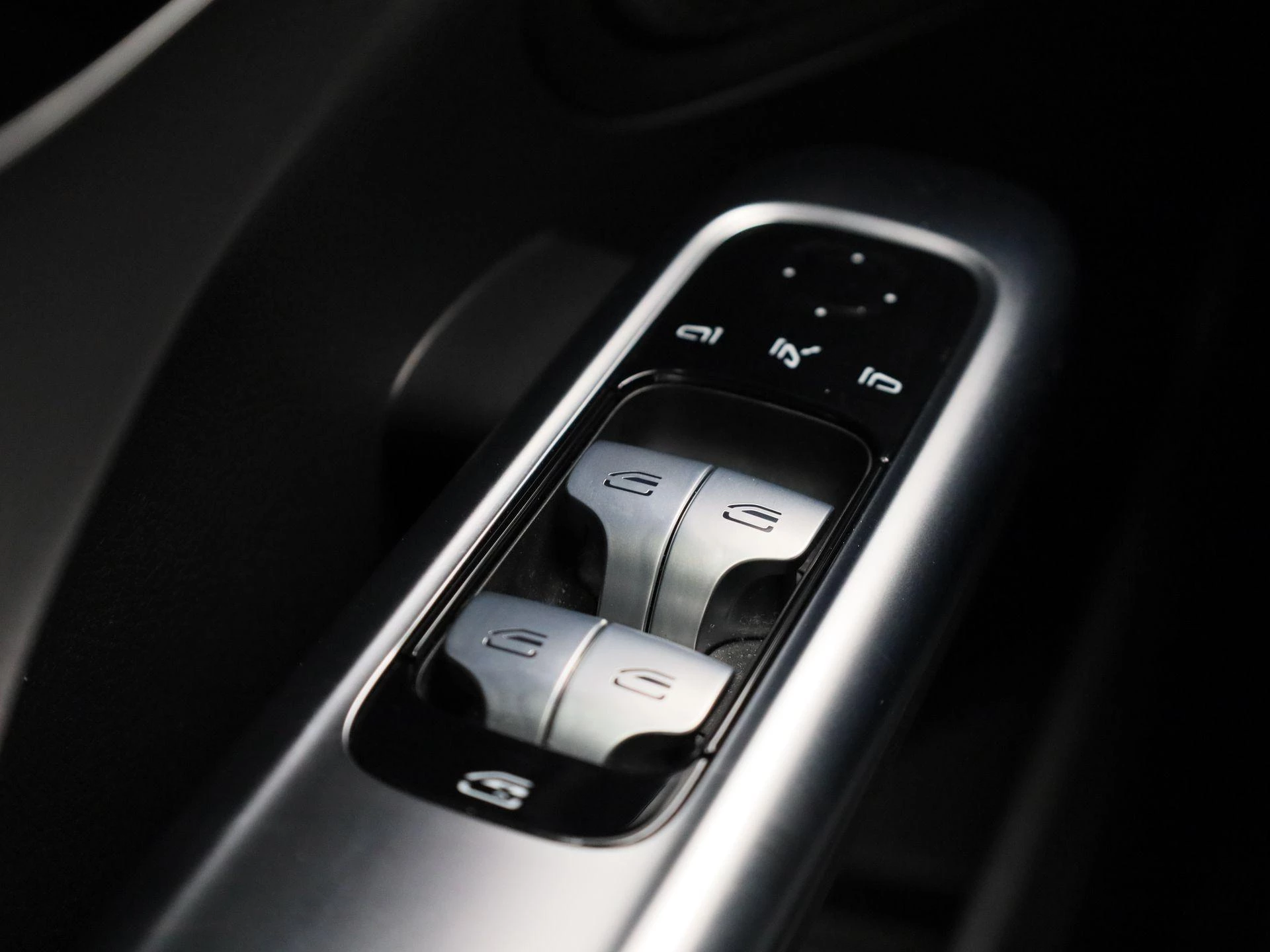 Mercedes-Benz-C-Klasse-image-31