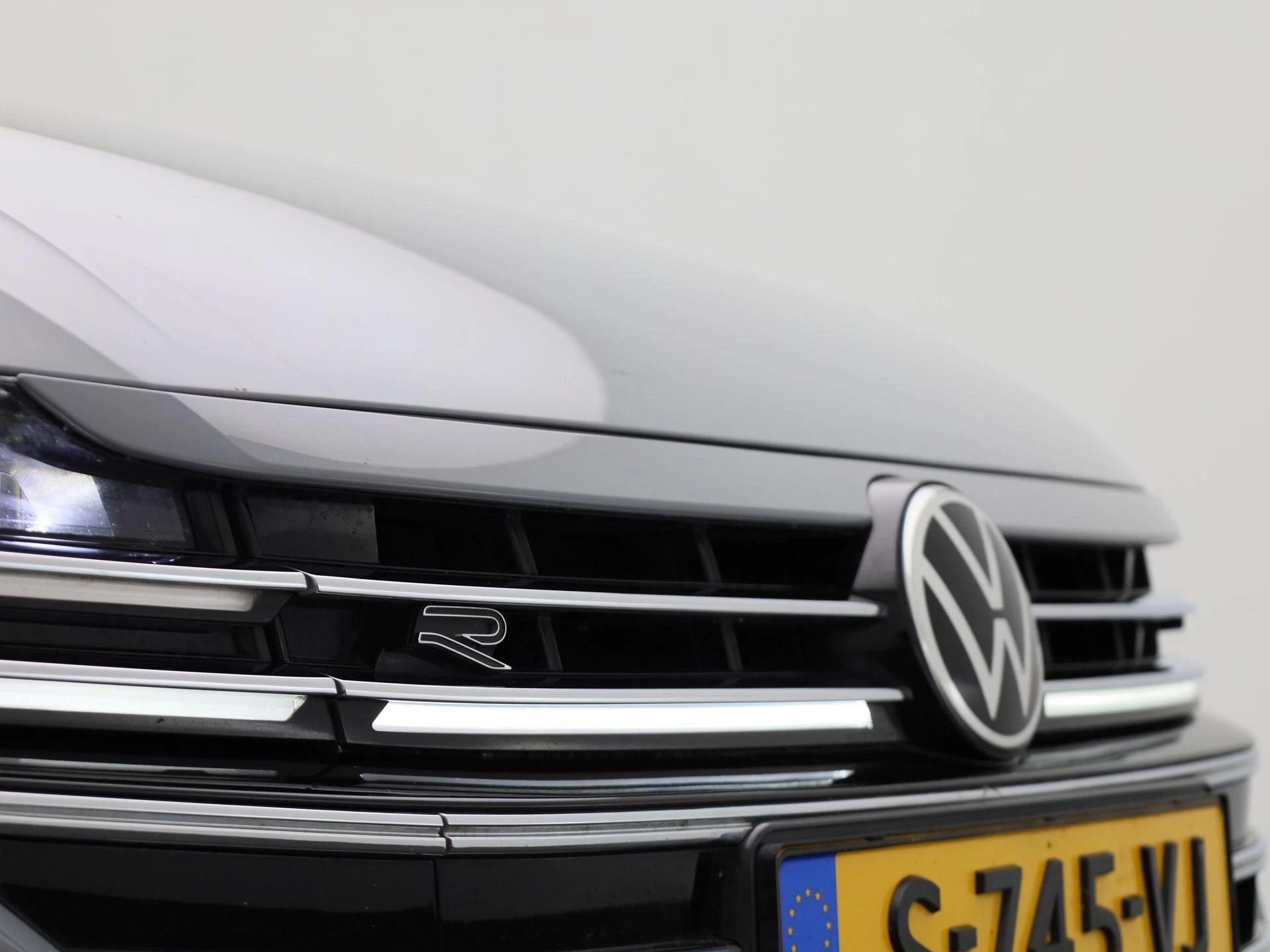 Volkswagen-Arteon-image-44