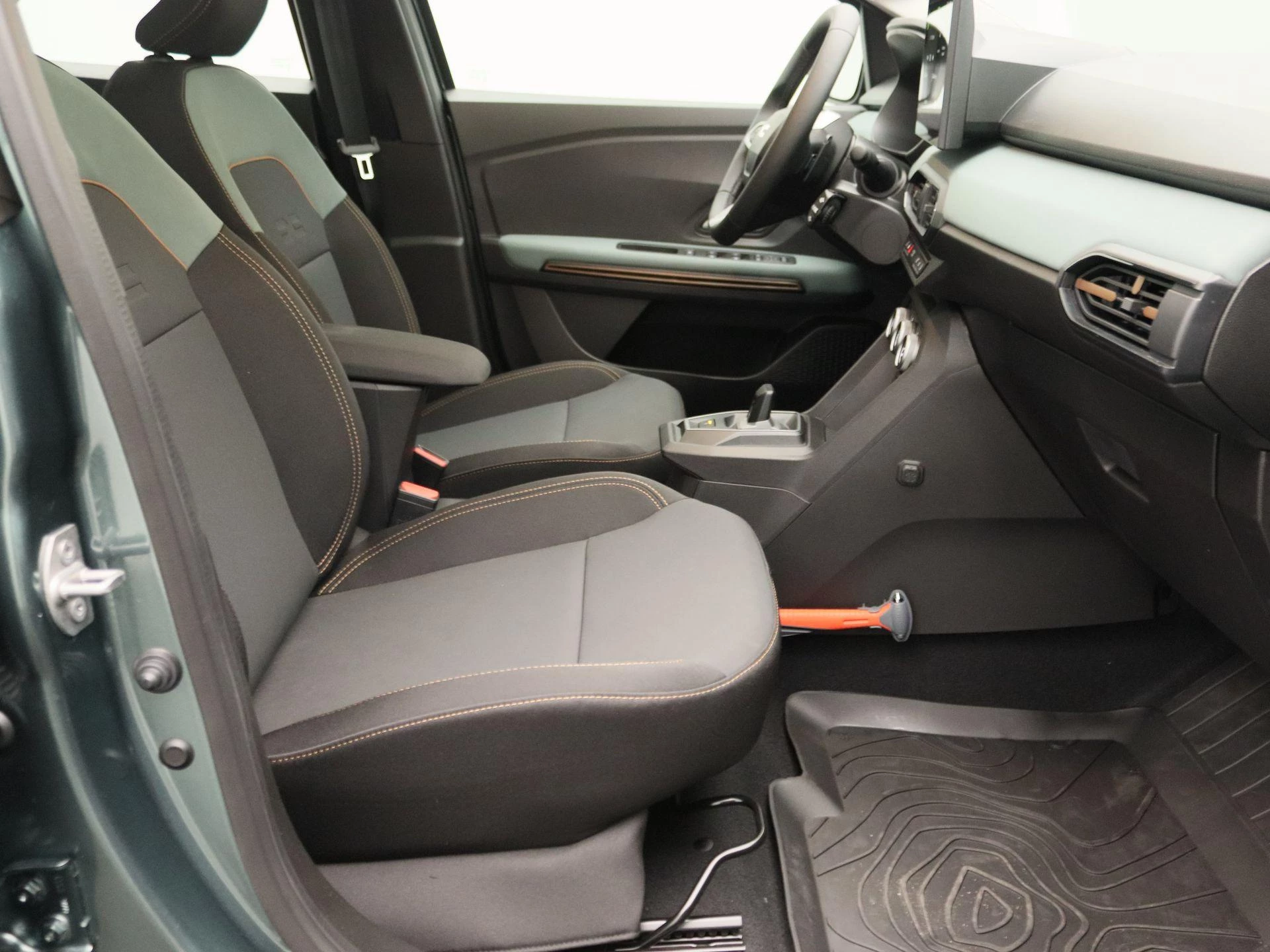 Dacia-Sandero Stepway-image-23