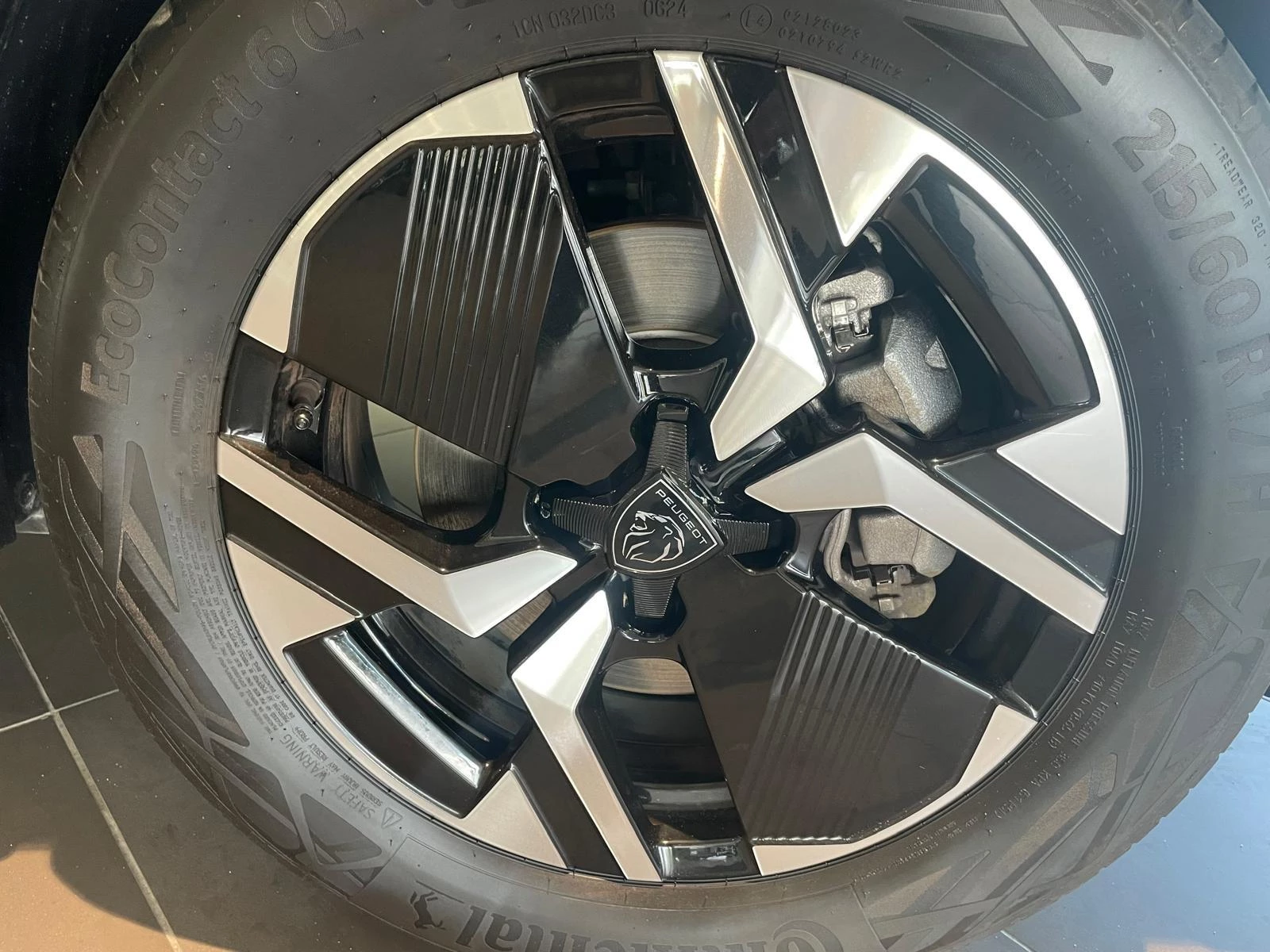 Peugeot-2008-image-17