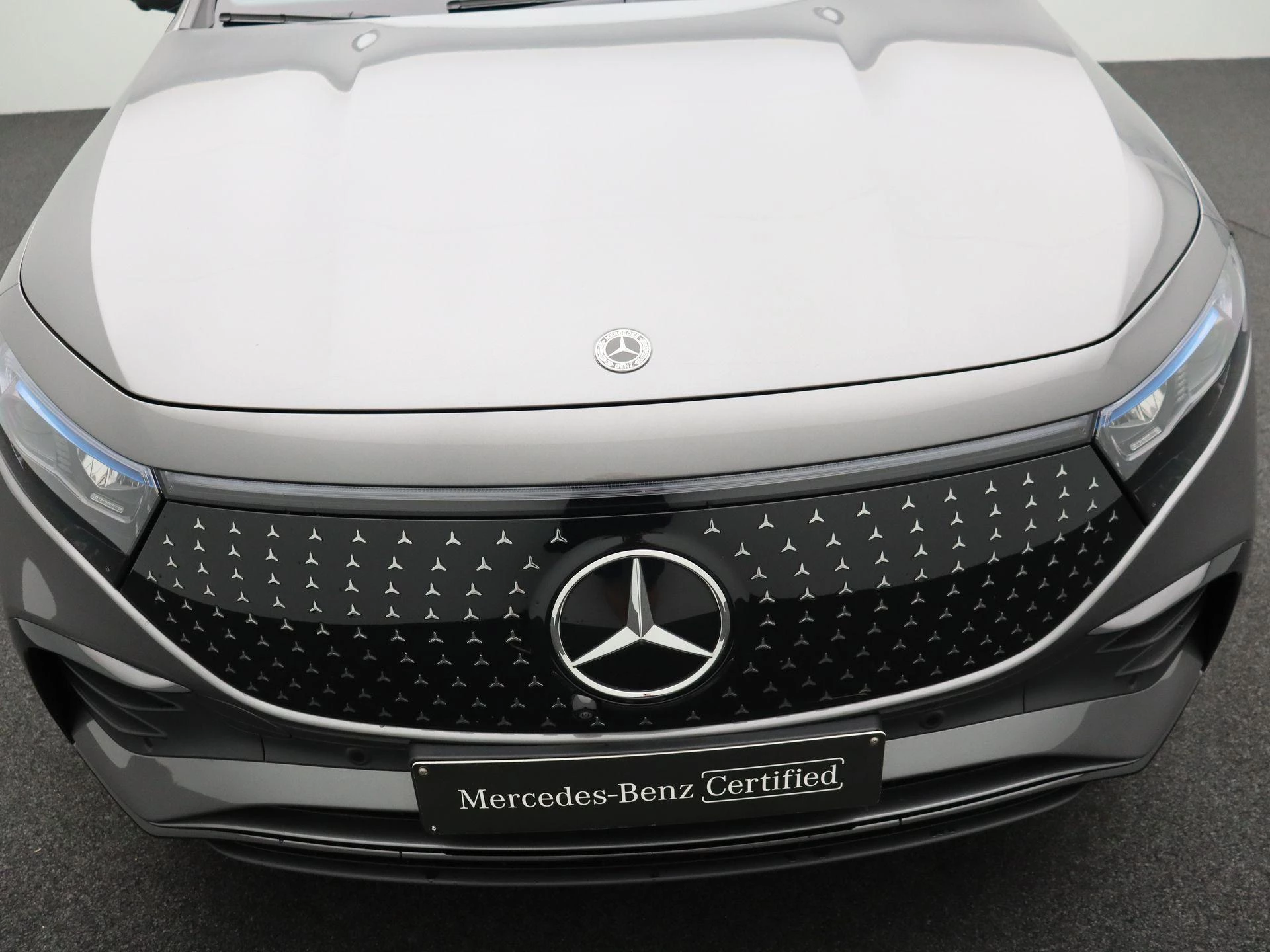 Mercedes-Benz EQA 250+ Star Edition + BURMESTER + PANO DAK + HEAD UP + CARPLAY +