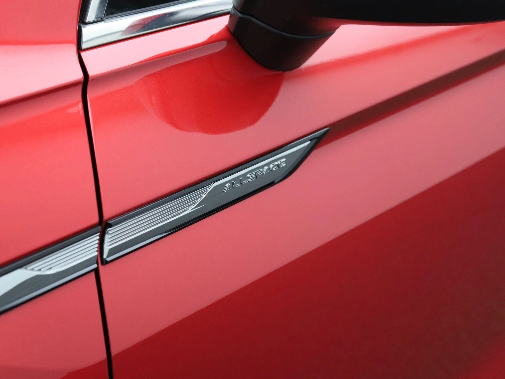Volkswagen-Tiguan Allspace-image-14