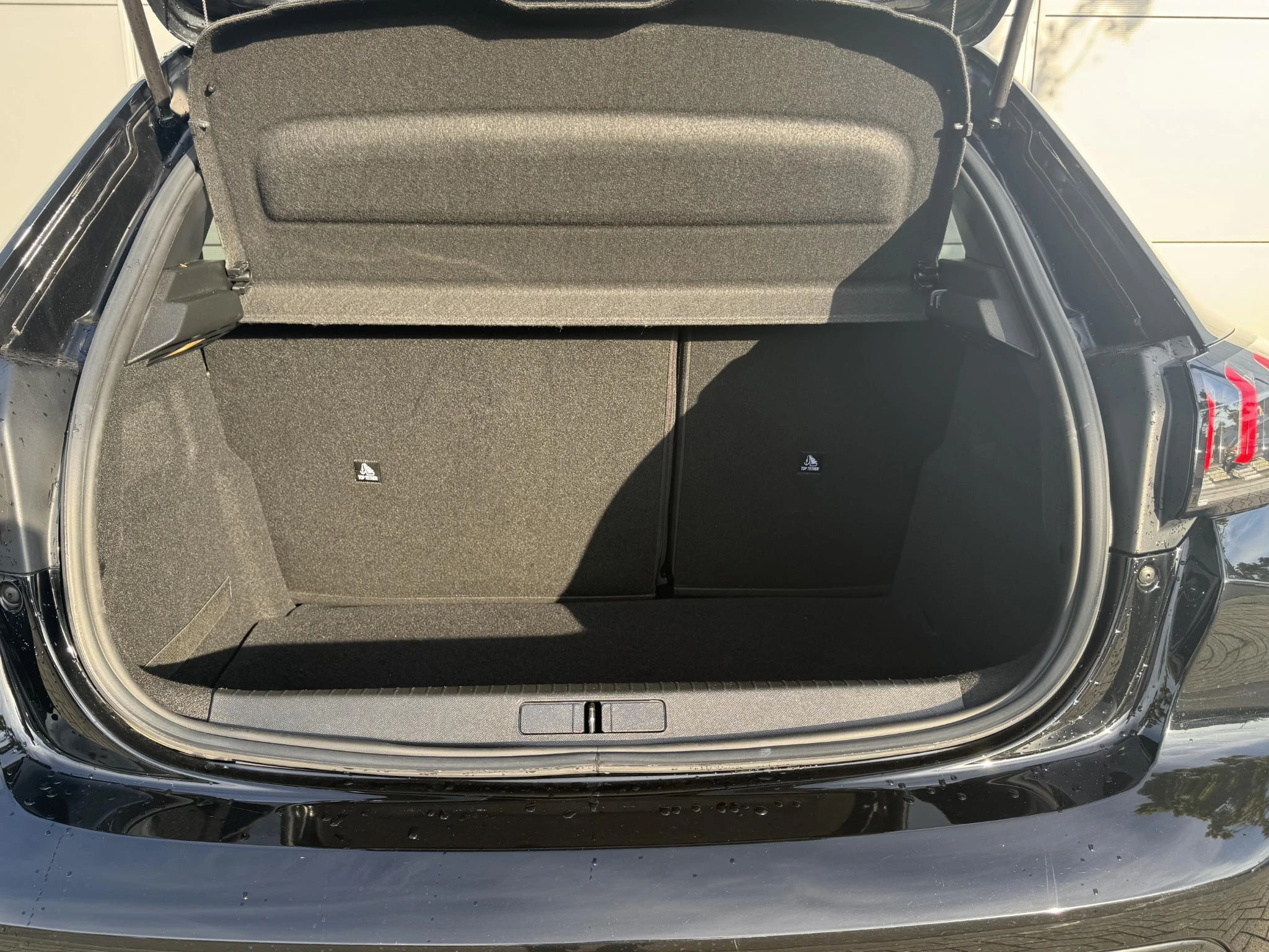 Peugeot-208-image-24