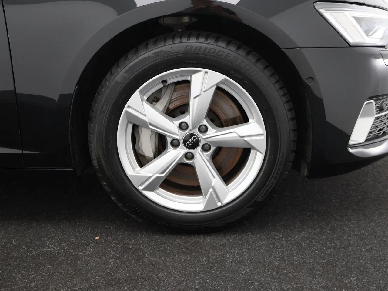 Audi A6 Avant PHEV A6 Avant PHEV 50TFSIe *AUTOMAAT*TREKHAAK*LEDER*CAMERA*ACC*VIRTUAL COCKPIT*PDC*SFEERVERLICHTING*AIRCO*...*