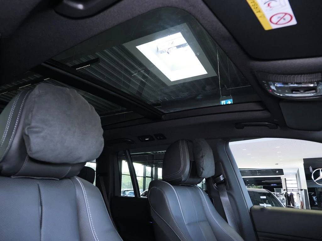 Mercedes-Benz-GLS 450 d-image-13