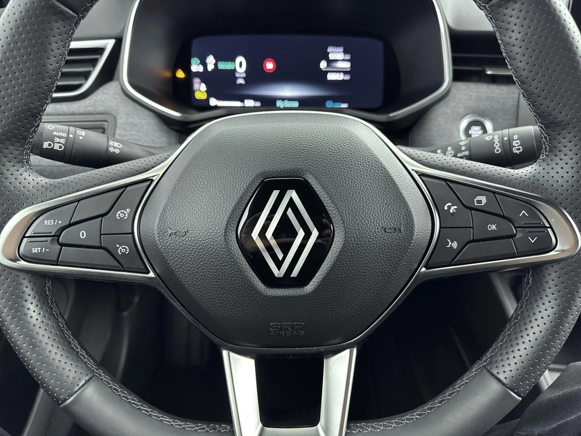 Renault-Clio-image-25