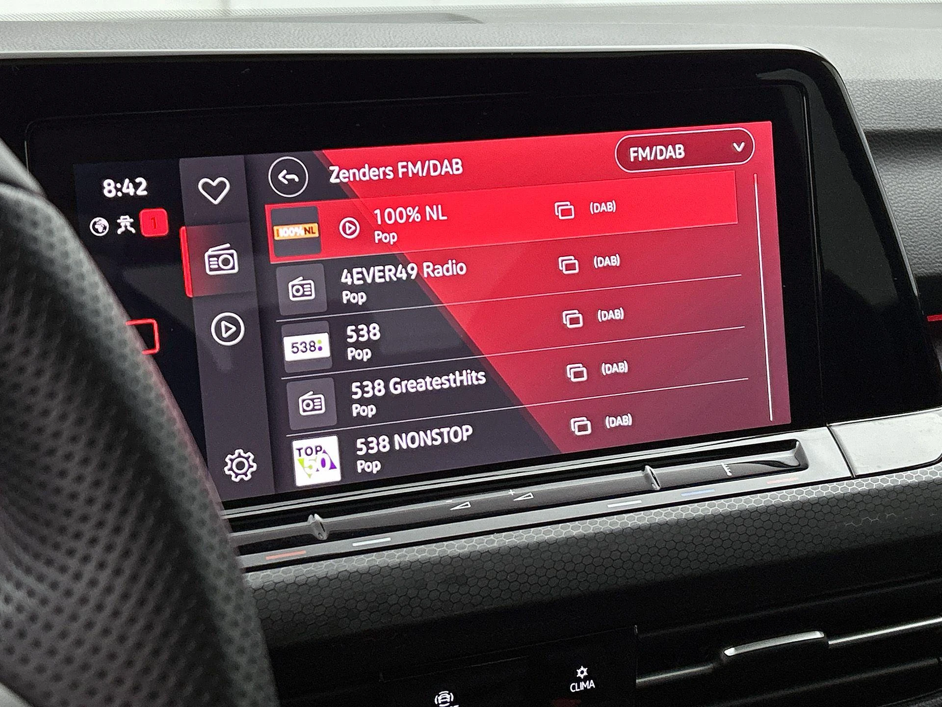Volkswagen-Golf-image-6