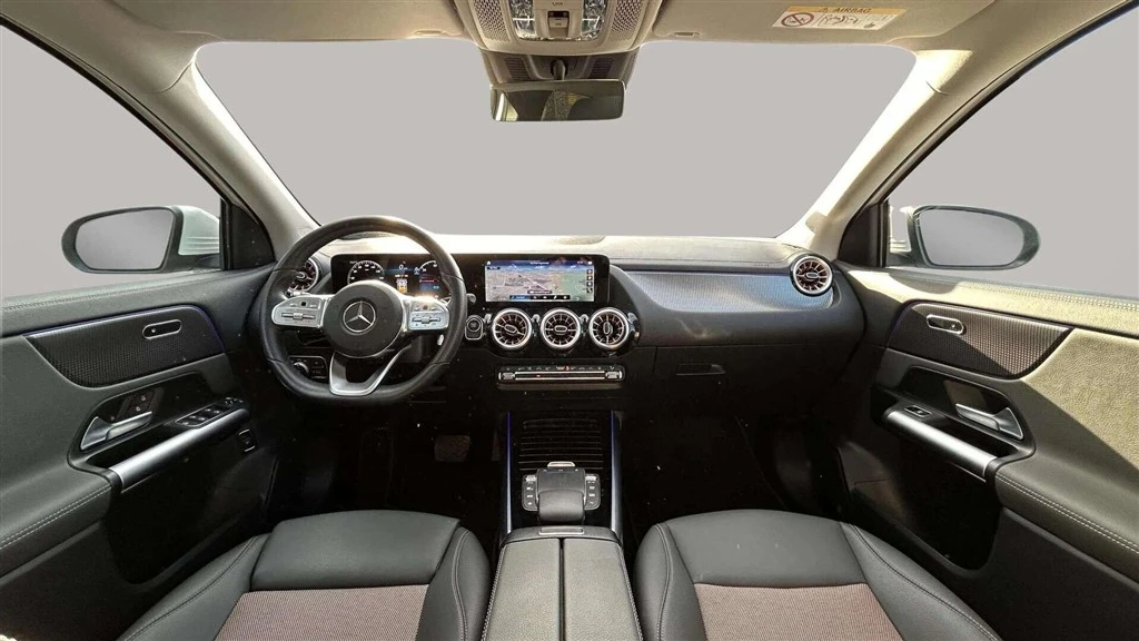 Mercedes-Benz-EQA-image-14