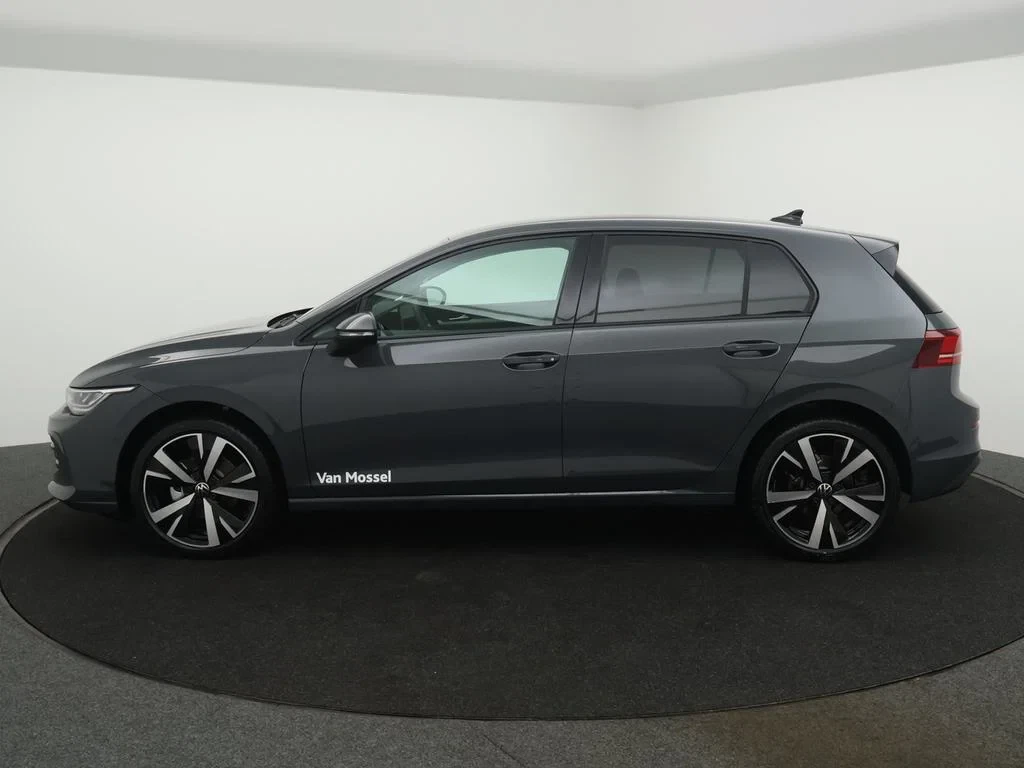 Volkswagen-Golf-image-3