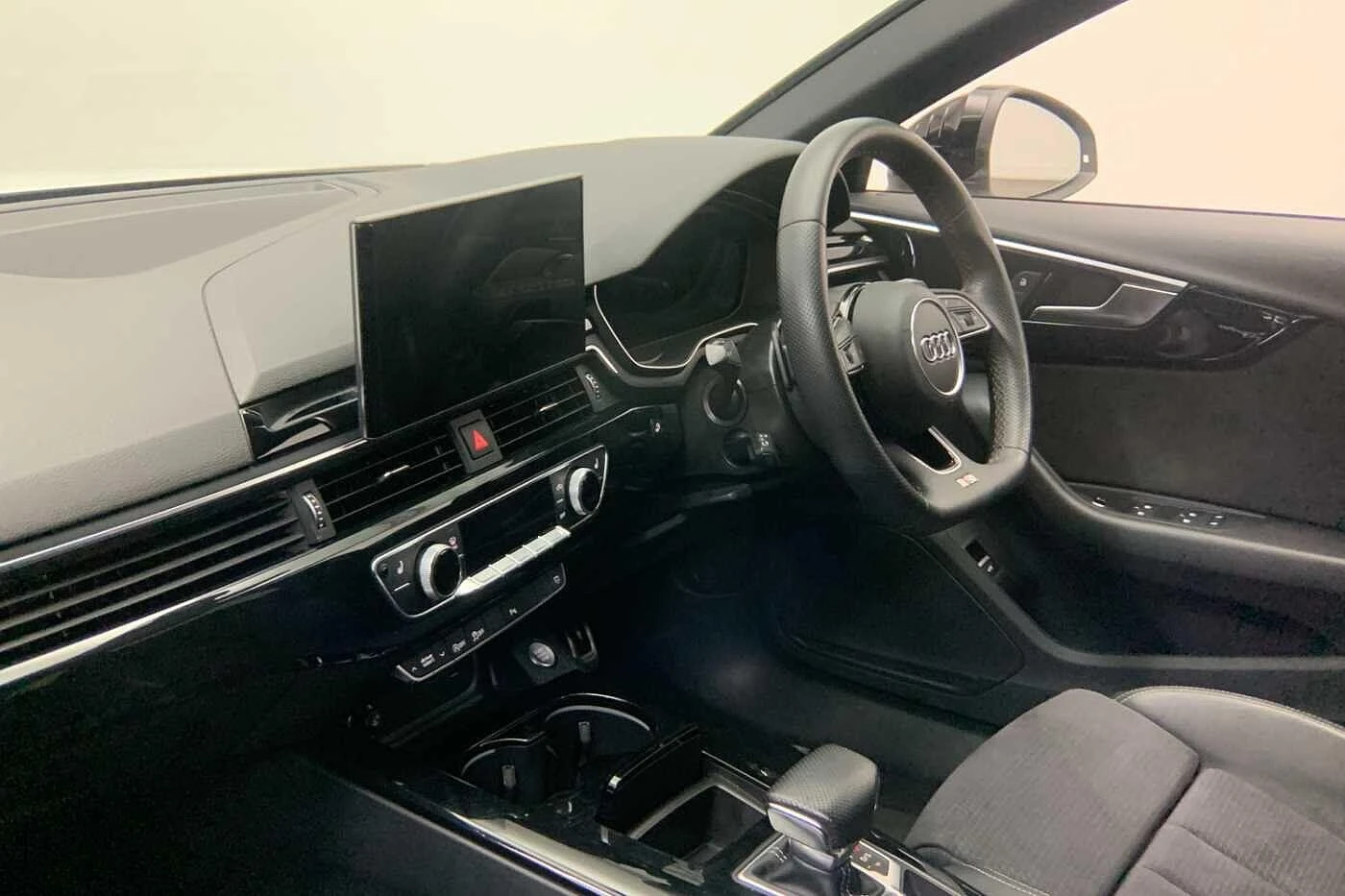 Audi-A4-image-11